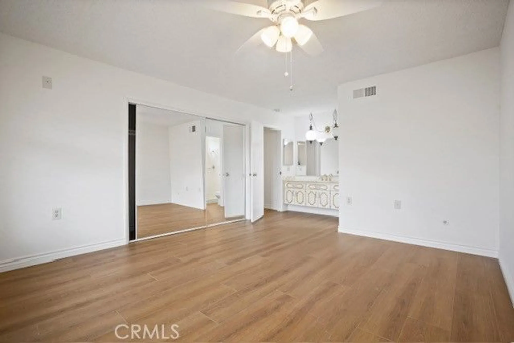 Property Slideshow image 8 of 22 | 19324 flowers ct, Newhall, CA, 91321