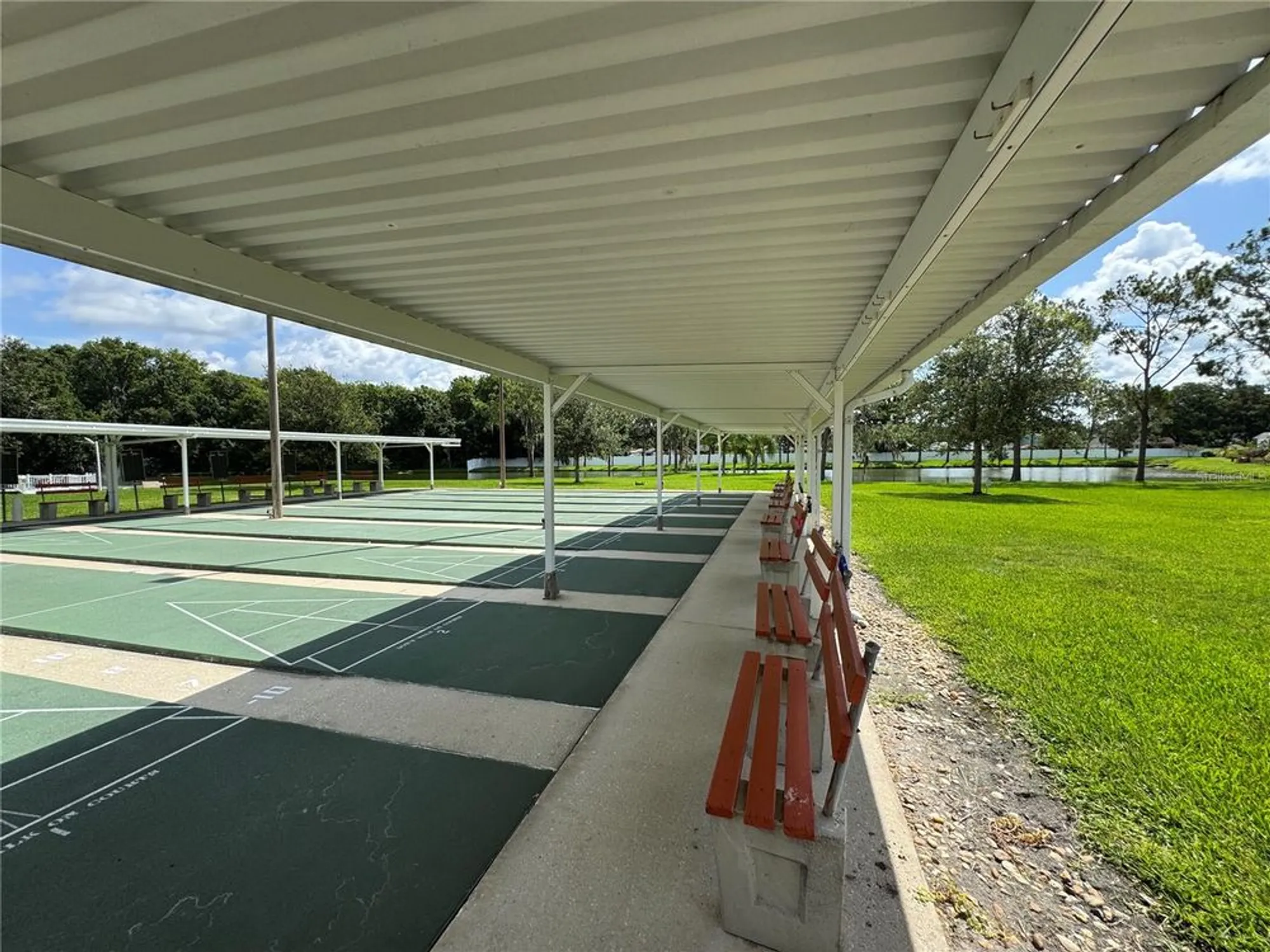 Property Slideshow image 26 of 42 | 4805 colonnades cir, Lakeland, FL, 33811