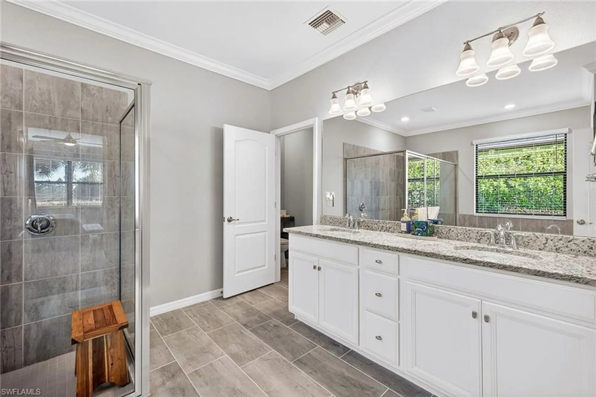 Property Slideshow image 16 of 38 | 19840 beechcrest pl, Estero, FL, 33928