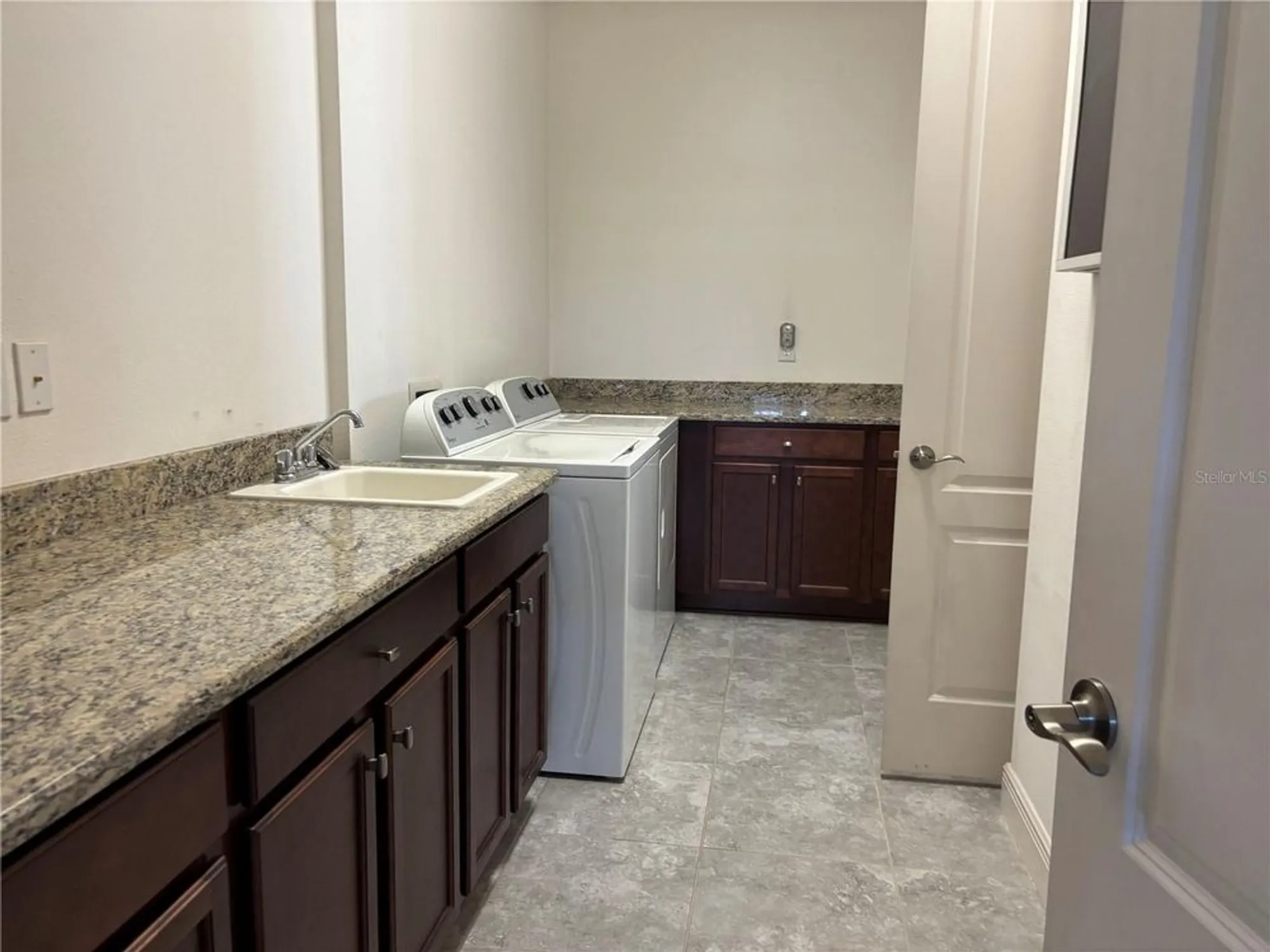 Property Slideshow image 18 of 29 | 2480 promenade dr, Saint Cloud, FL, 34772