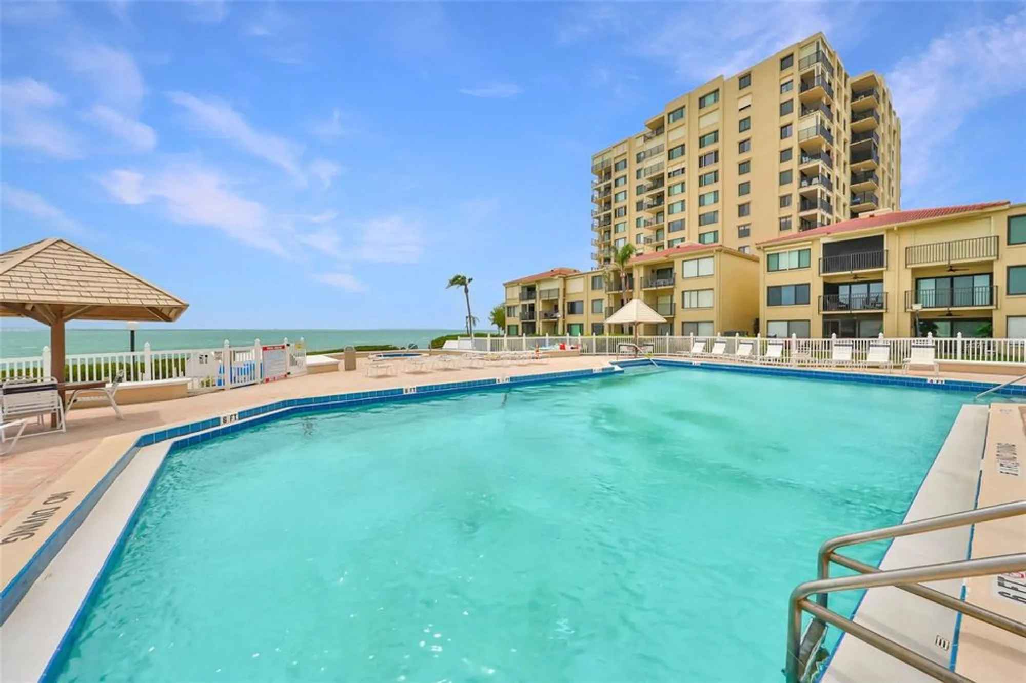Property Slideshow image 31 of 35 | 6269 palma del mar blvd s apt 206, Saint Petersburg, FL, 33715