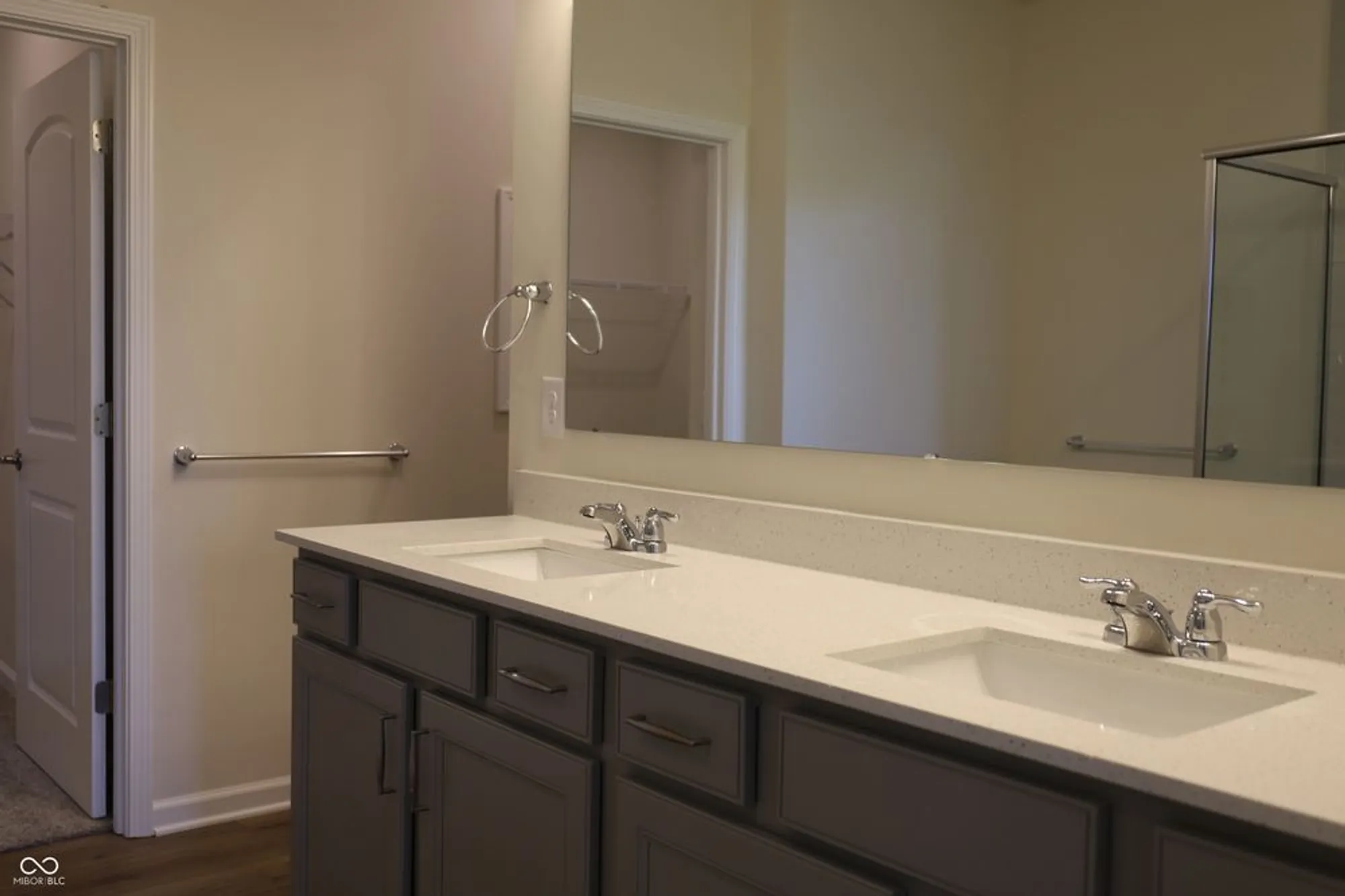 Property Slideshow image 50 of 61 | 811 daisy st, Greenwood, IN, 46143