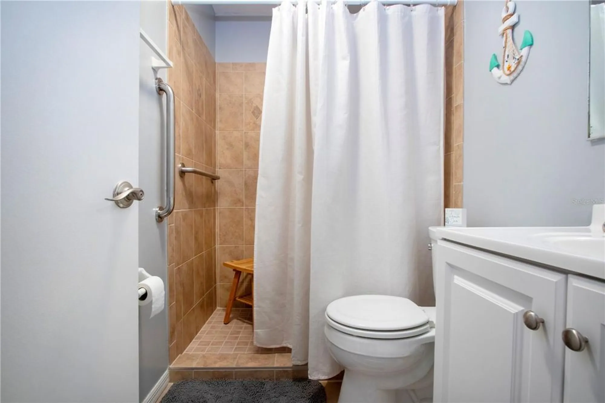 Property Slideshow image 29 of 49 | 1804 foxhunt dr b, Sun City Center, FL, 33573