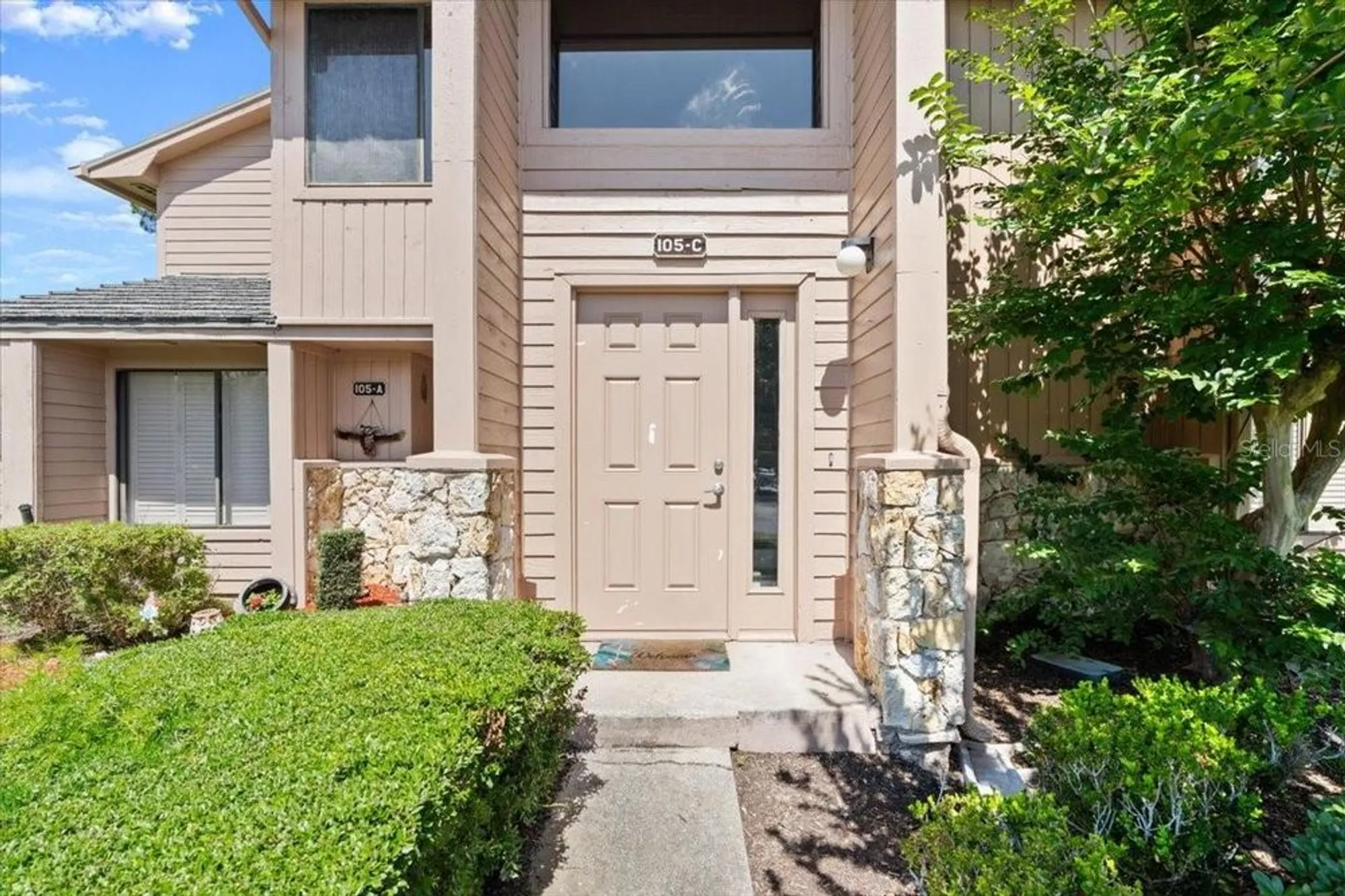 Property Slideshow image 4 of 46 | 105 wood duck cir c, Daytona Beach, FL, 32119