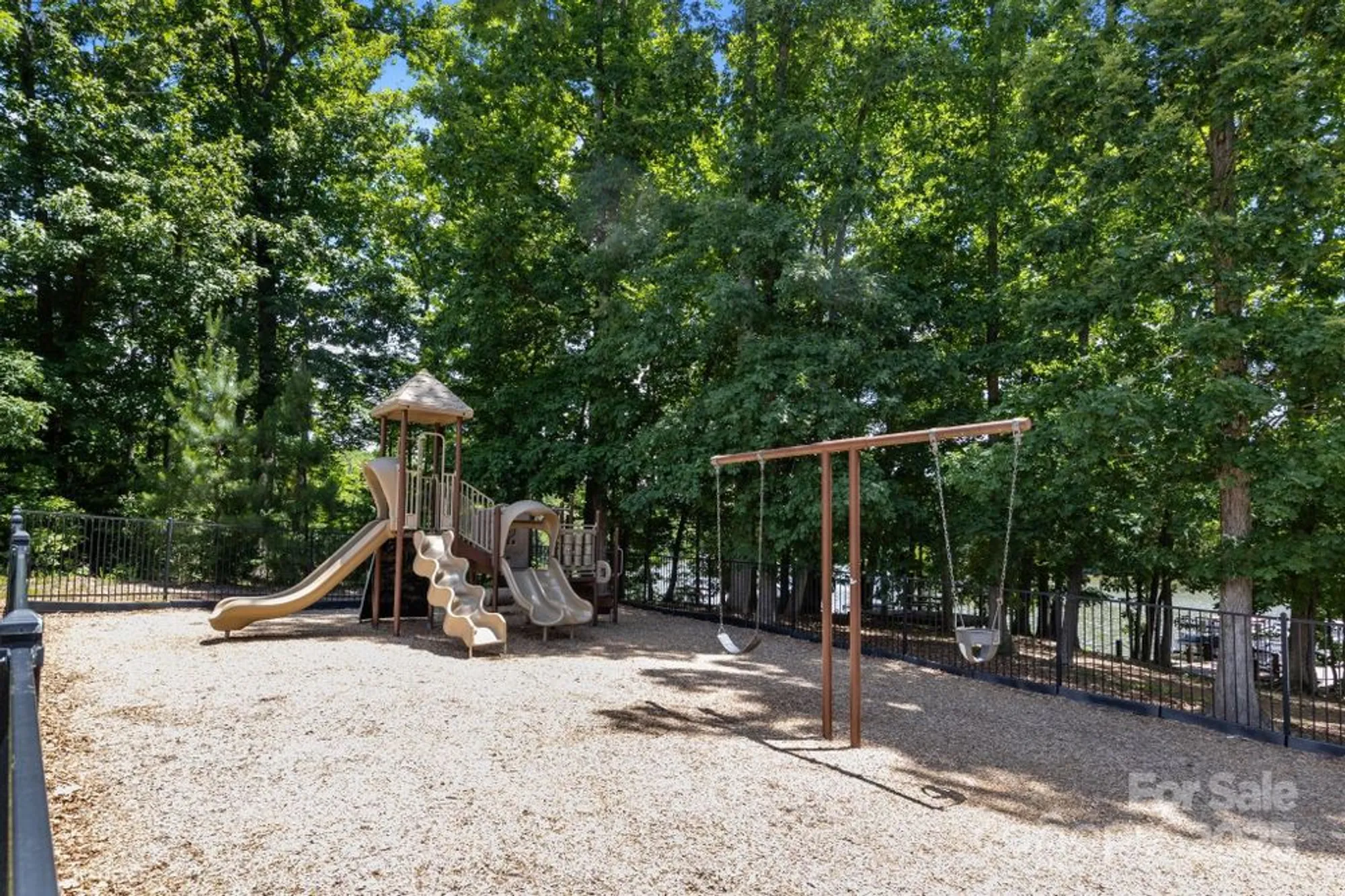 Property Slideshow image 34 of 36 | 4117 bright rd, Charlotte, NC, 28214