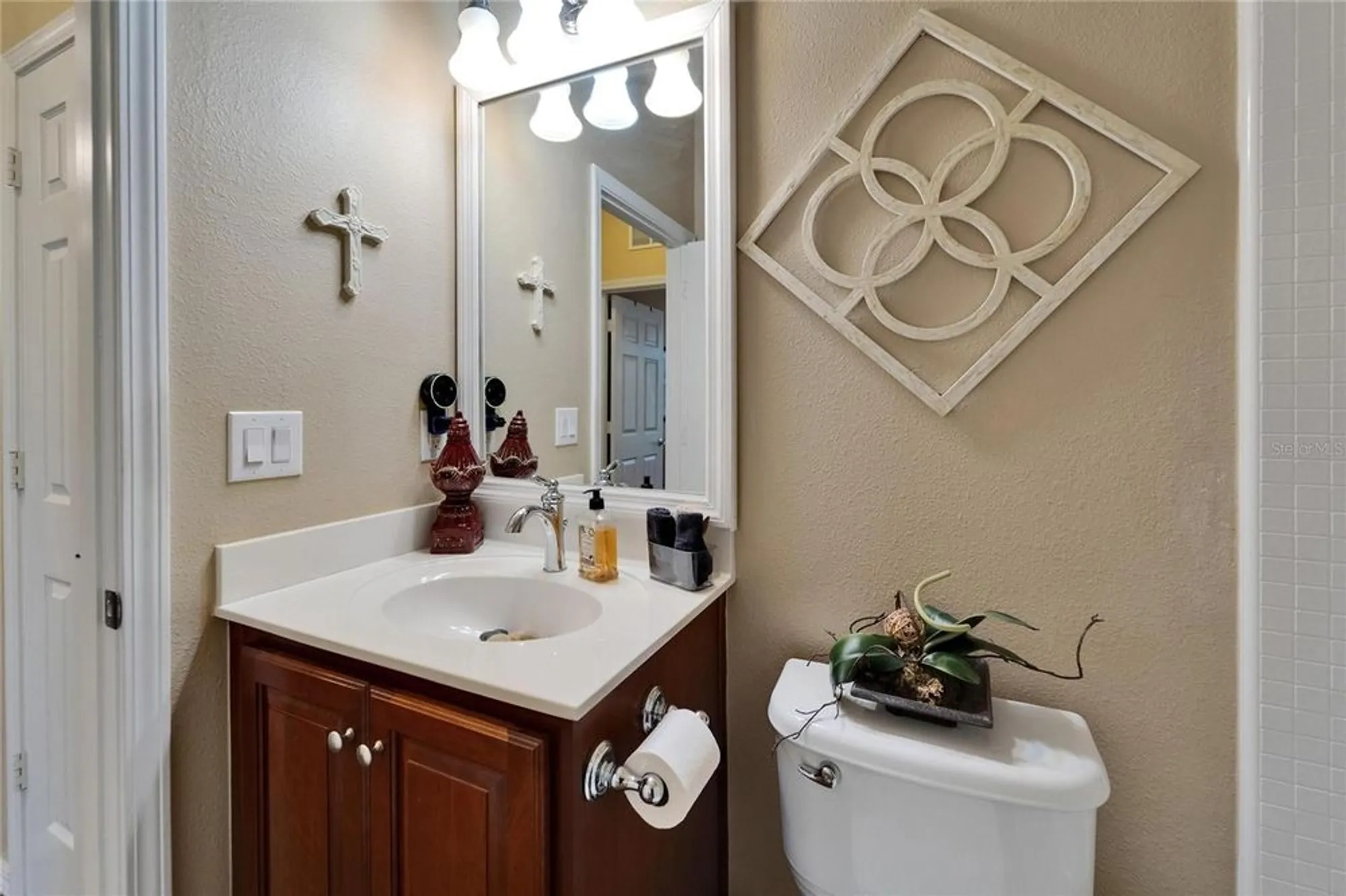 Property Slideshow image 44 of 93 | 5646 sunset falls dr, Apollo Beach, FL, 33572