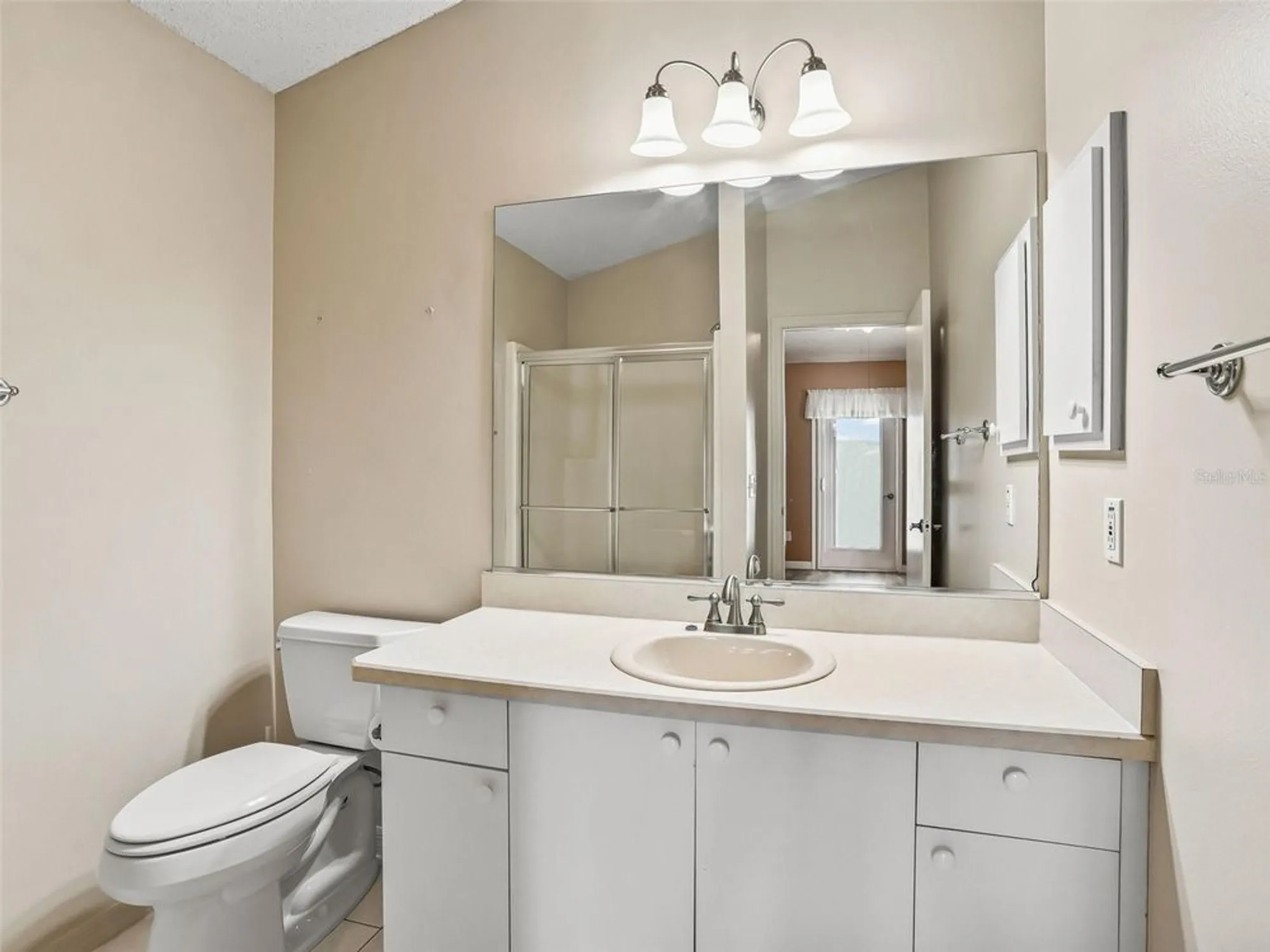 Property Slideshow image 16 of 41 | 873 oviedo rd, The Villages, FL, 32159