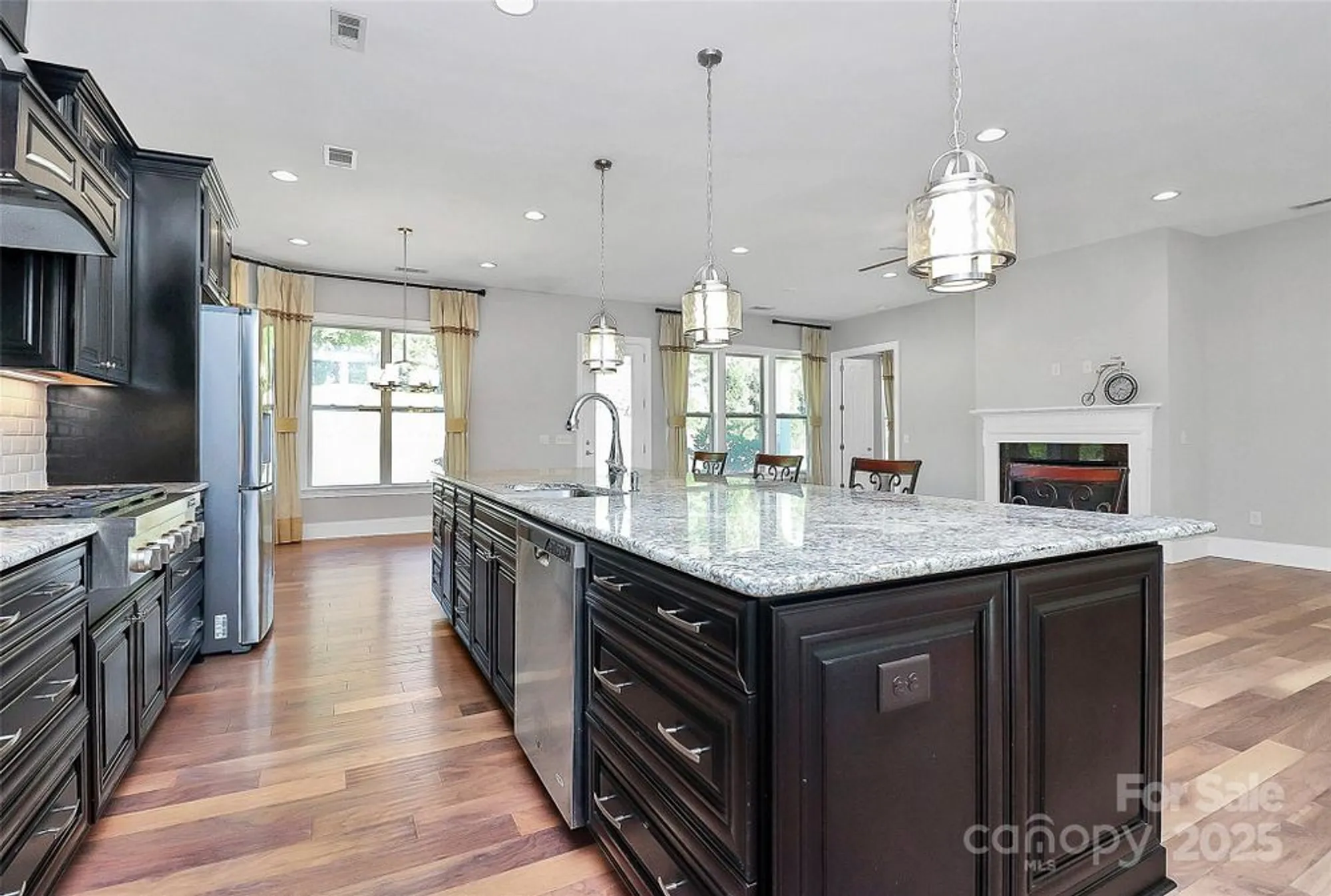 Property Slideshow image 38 of 46 | 14920 high bluff ct, Charlotte, NC, 28278