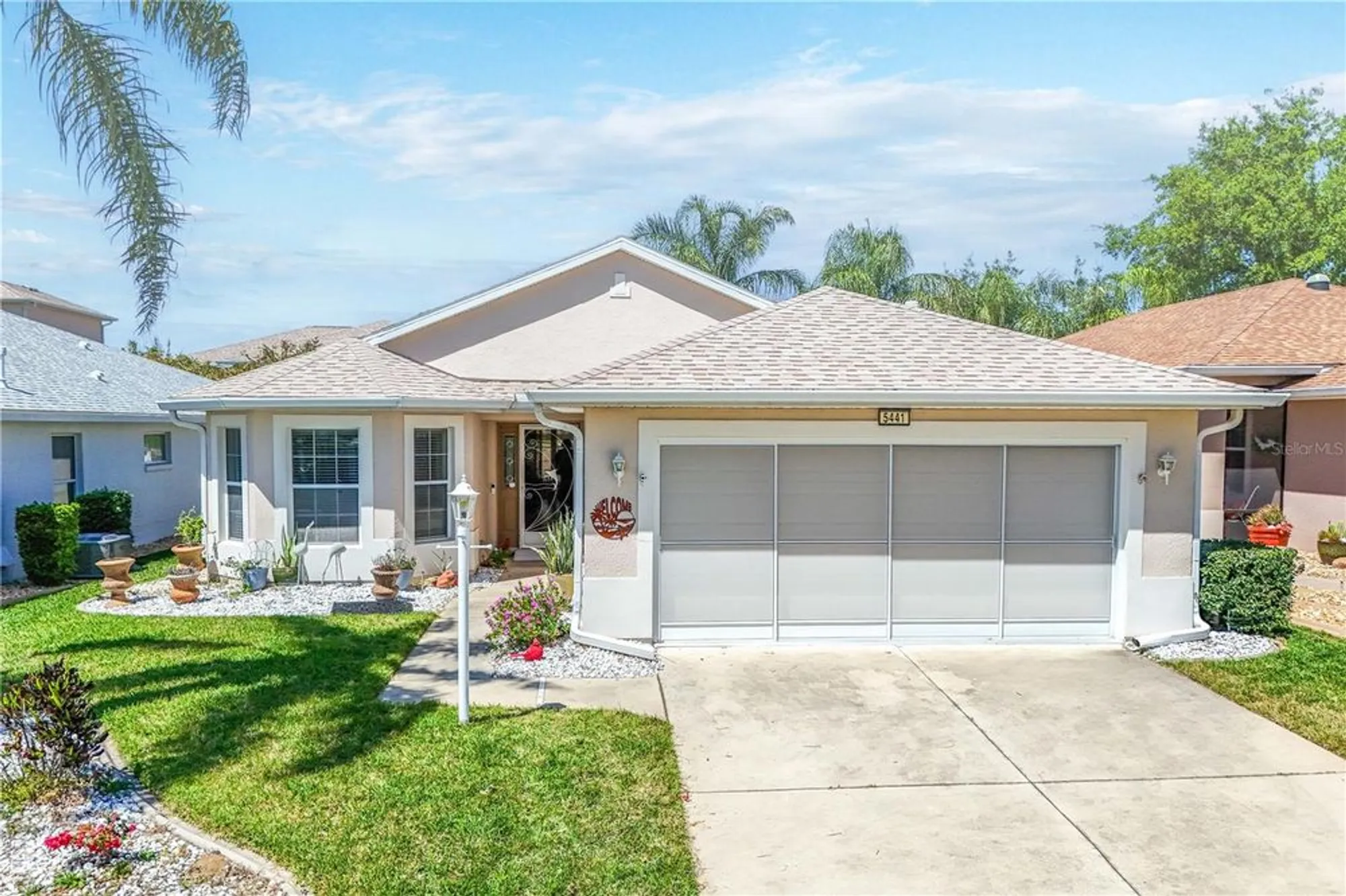 Property Slideshow image 2 of 49 | 5441 sea leopard st, Tavares, FL, 32778