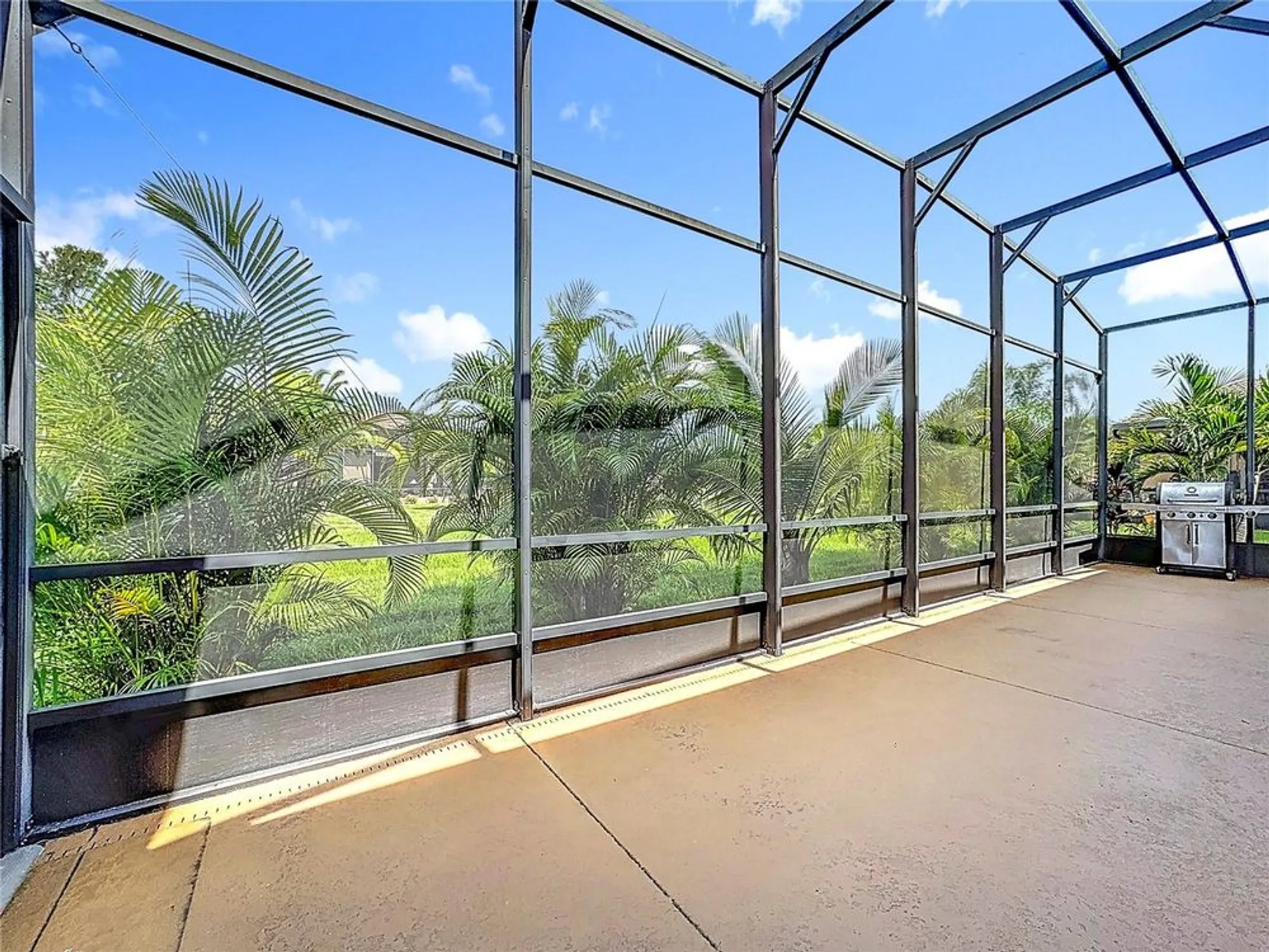 Property Slideshow image 49 of 79 | 670 carmel ln, Poinciana, FL, 34759