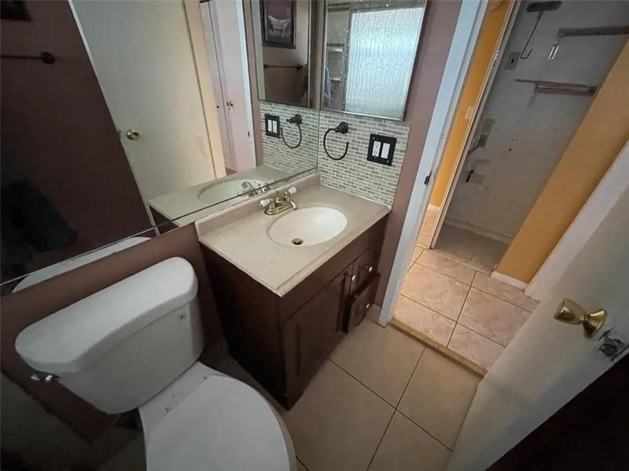 Property Slideshow image 27 of 47 | 1025 country club dr apt 407, Margate, FL, 33063