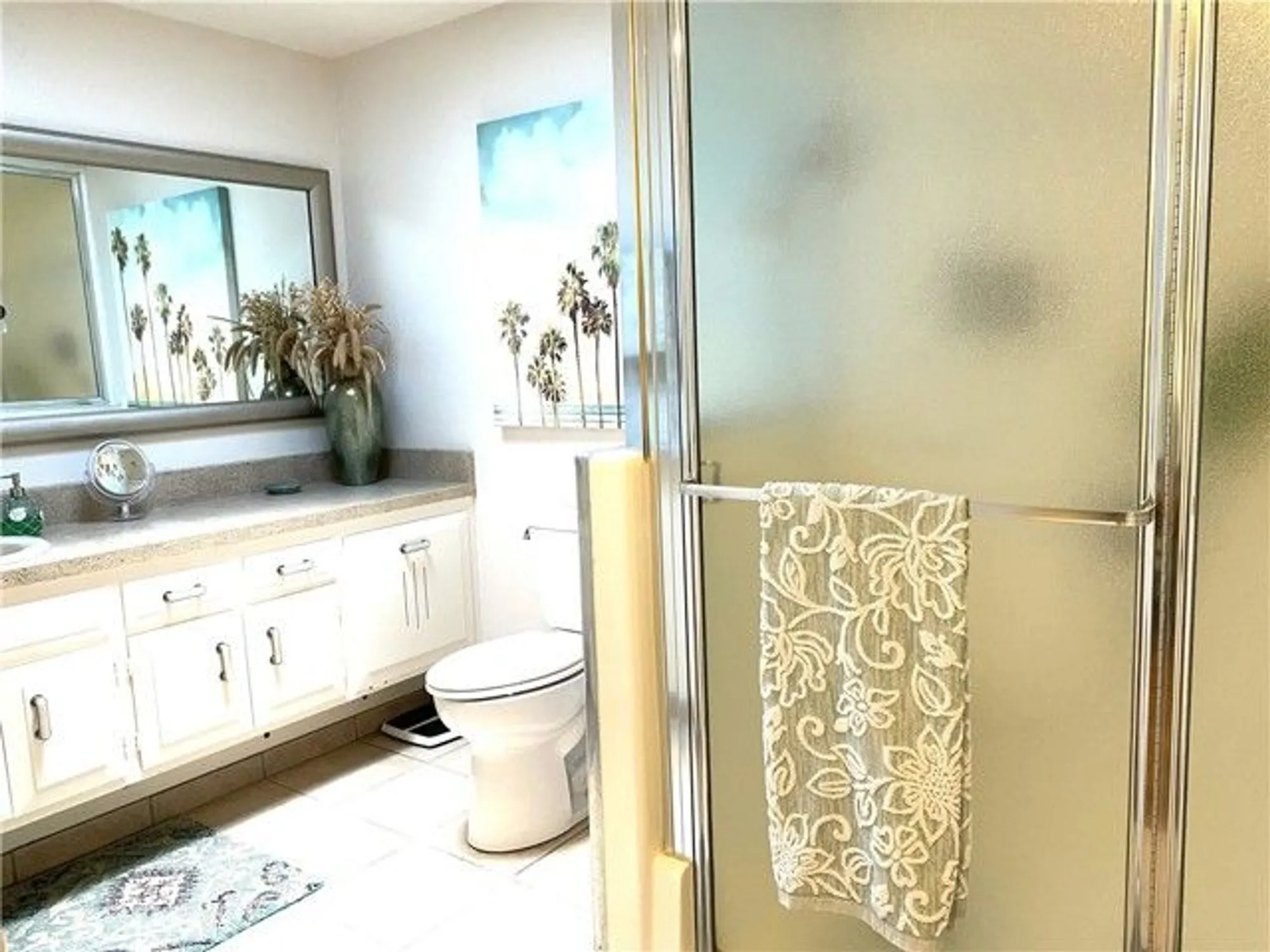 Property Slideshow image 26 of 30 | 13380 danbury ln # m6-130d, Seal Beach, CA, 90740