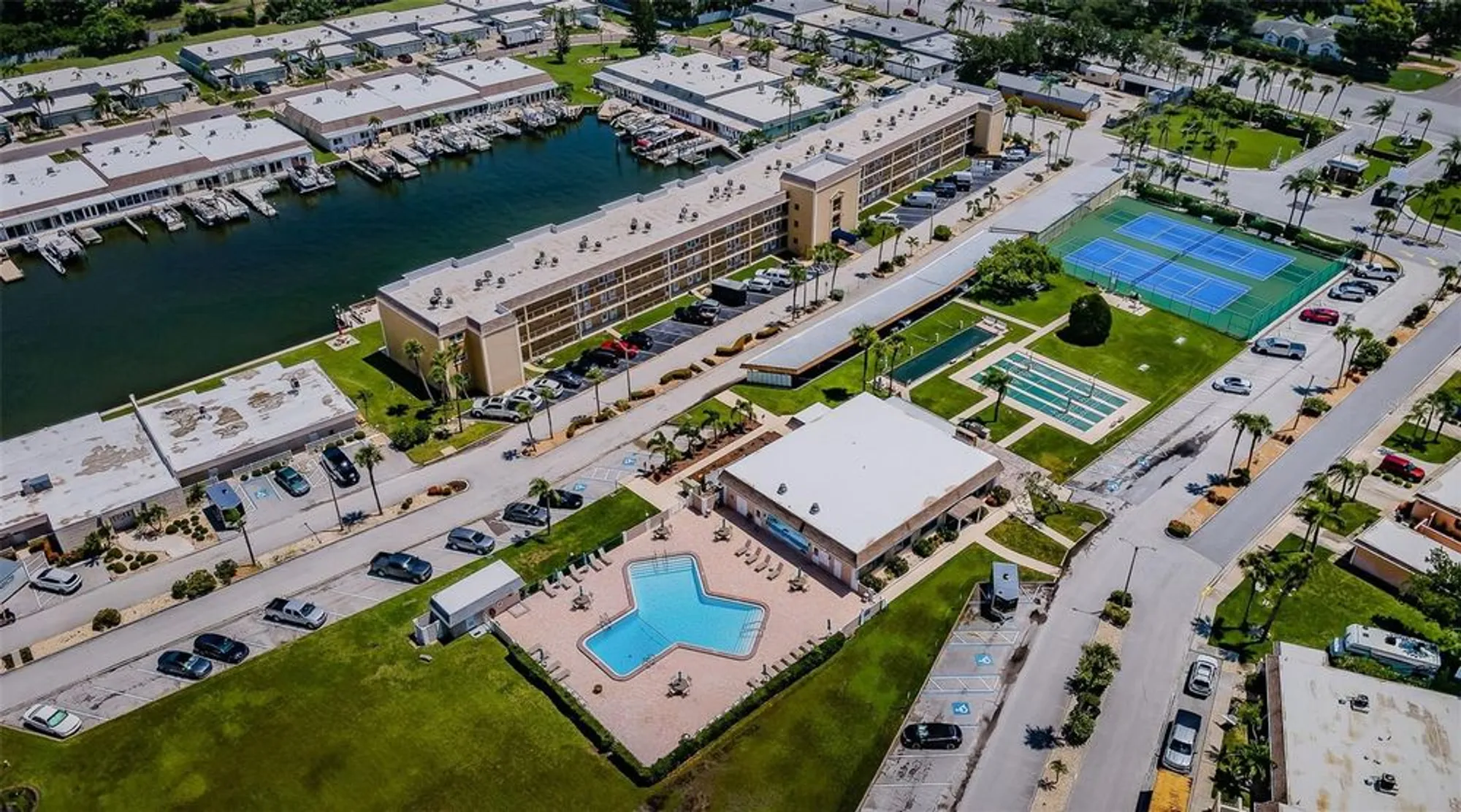 Property Slideshow image 29 of 89 | 1 boca ciega point blvd apt 314, Saint Petersburg, FL, 33708