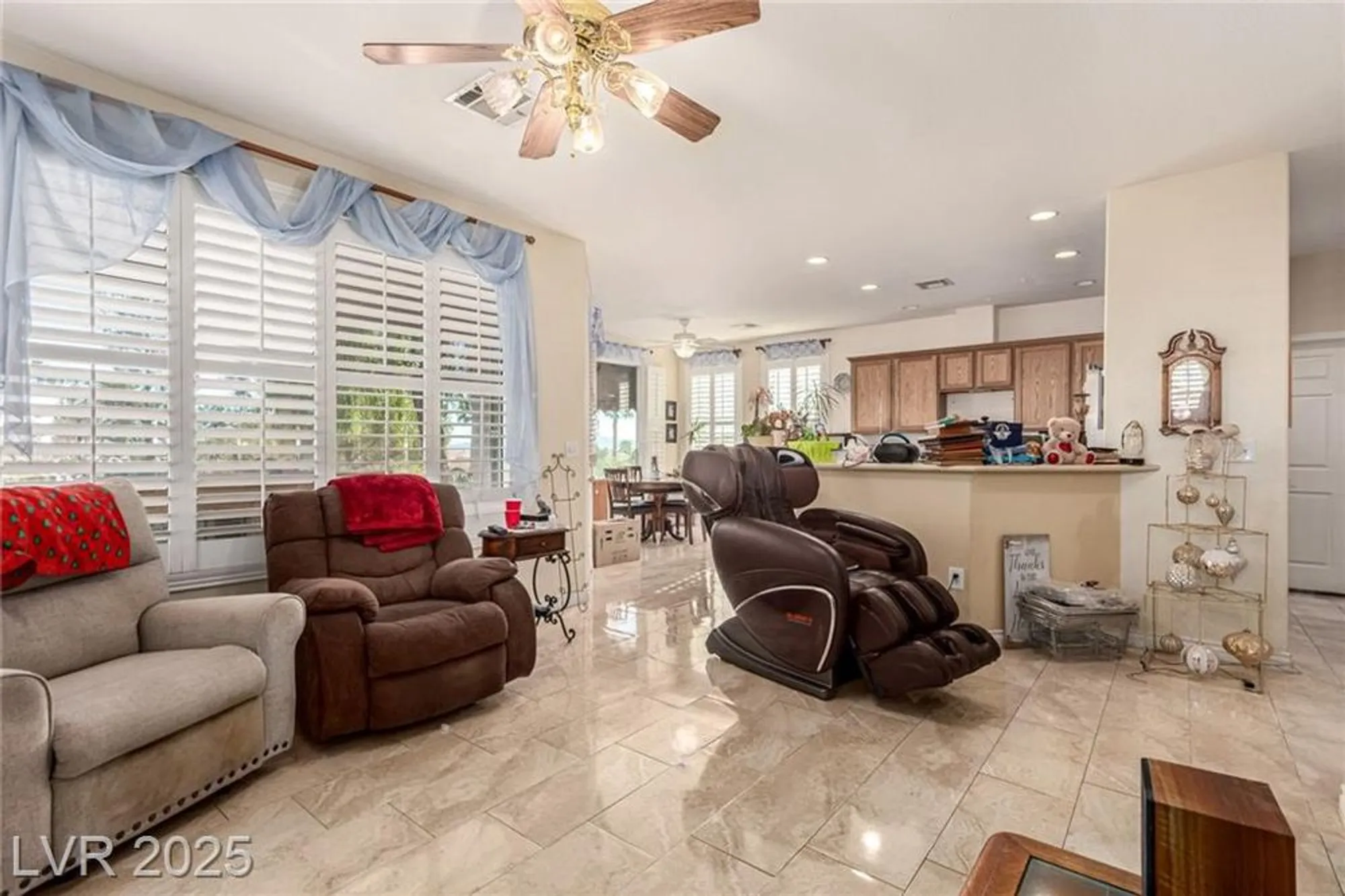 Property Slideshow image 4 of 18 | 4952 rivedro st, Las Vegas, NV, 89135