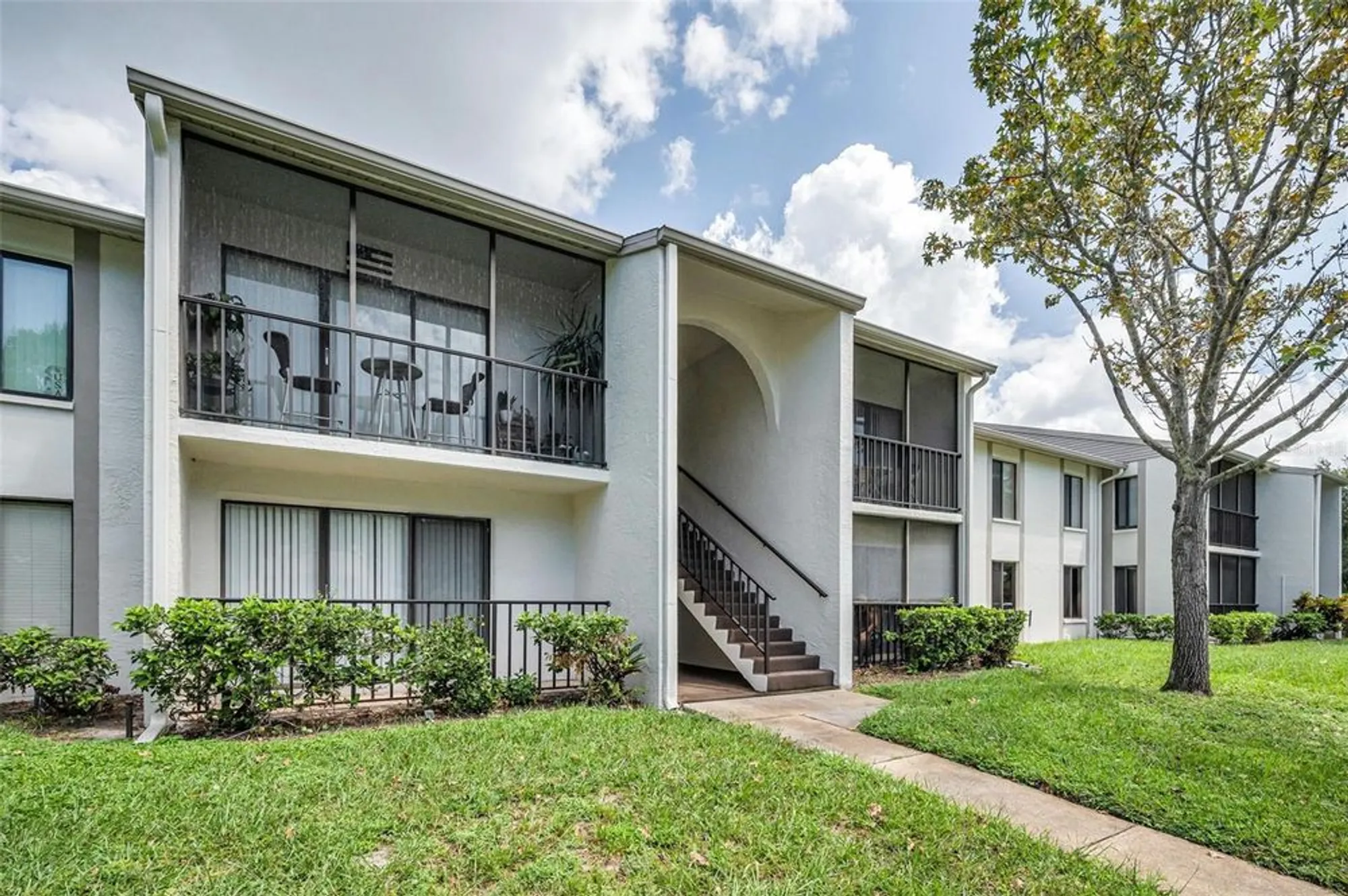Property Slideshow image 4 of 63 | 2642 pine ridge way d2, Palm Harbor, FL, 34684