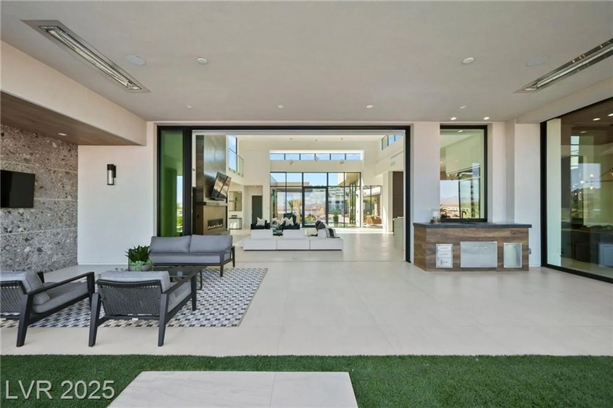 Property Slideshow image 16 of 99 | 12 rainbow point pl, Henderson, NV, 89011
