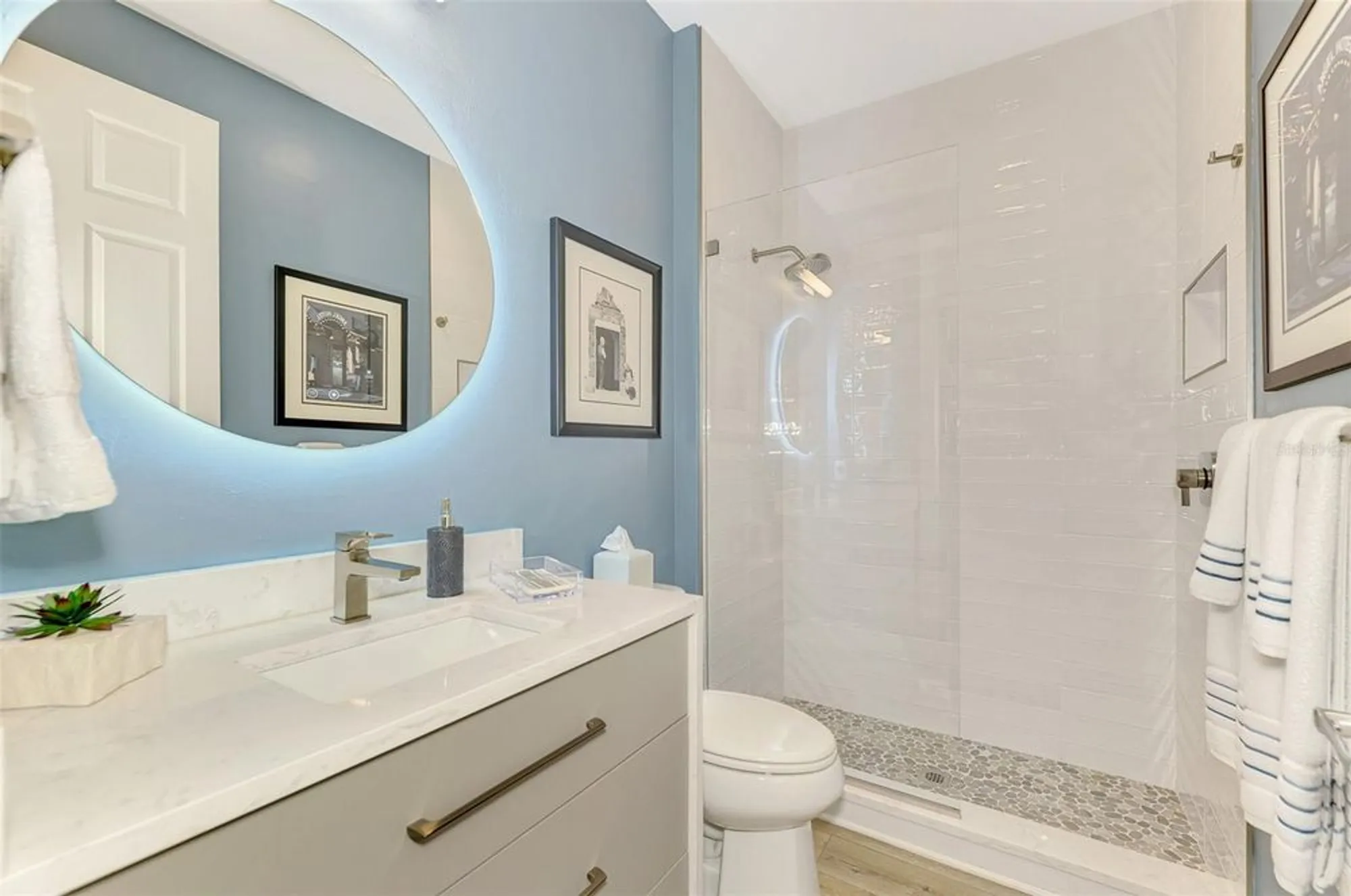 Property Slideshow image 42 of 79 | 6193 abaco dr, Sarasota, FL, 34238