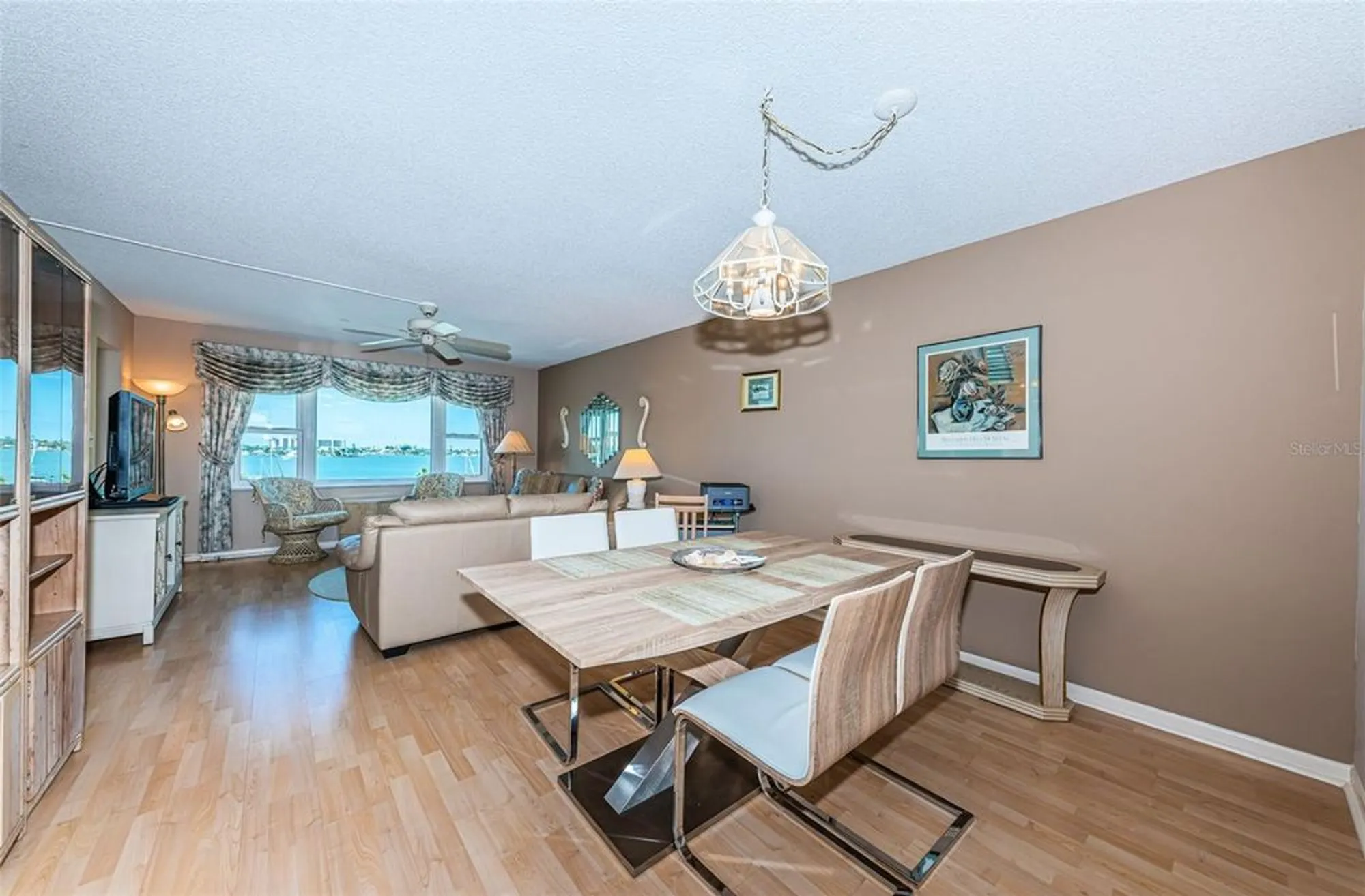 Property Slideshow image 14 of 50 | 4550 cove cir apt 502, St Petersburg, FL, 33708