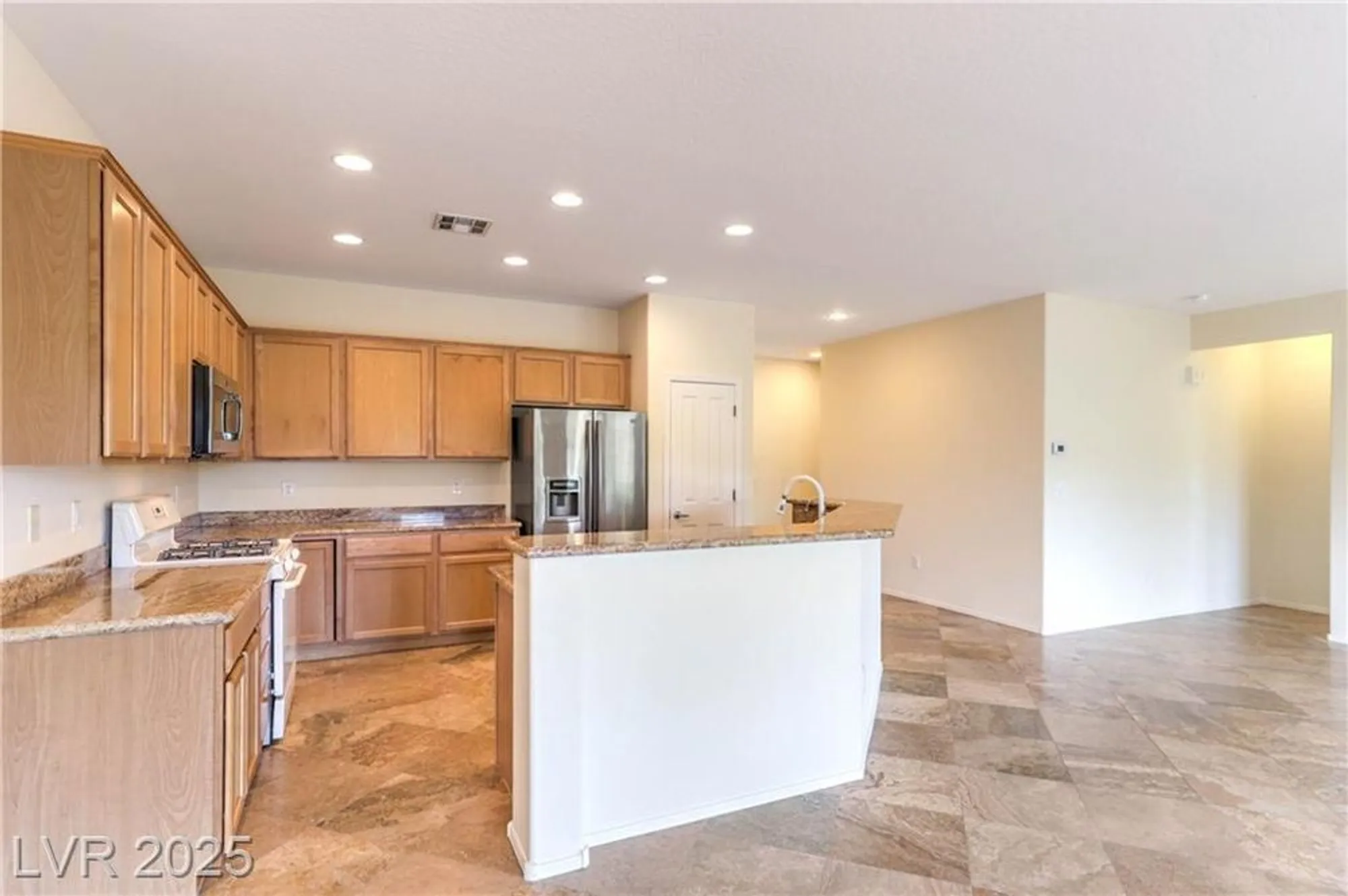 Property Slideshow image 6 of 33 | 7713 songster st, North Las Vegas, NV, 89084