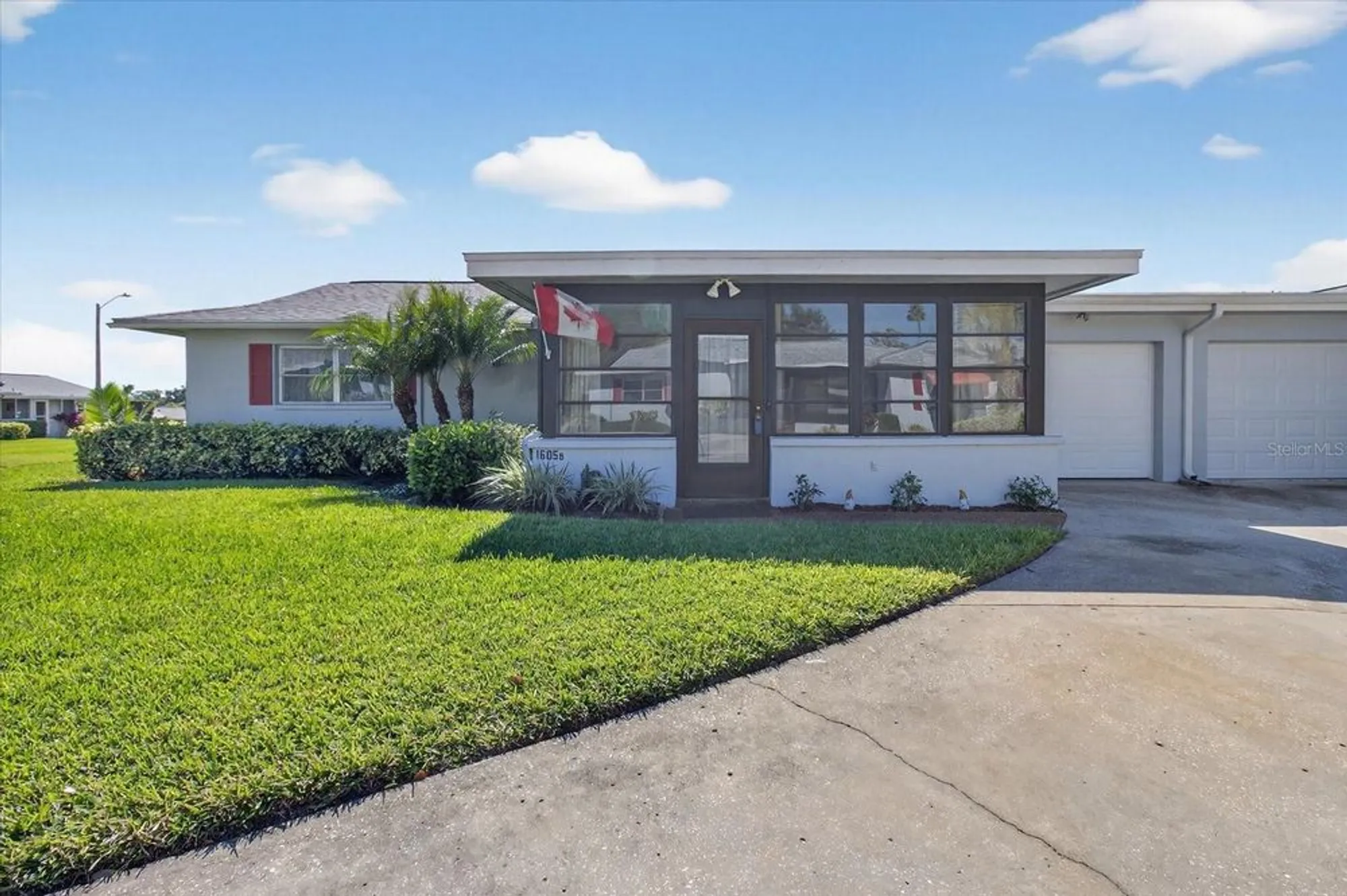 Property Slideshow image 2 of 51 | 1605 whitebridge dr b, Palm Harbor, FL, 34684
