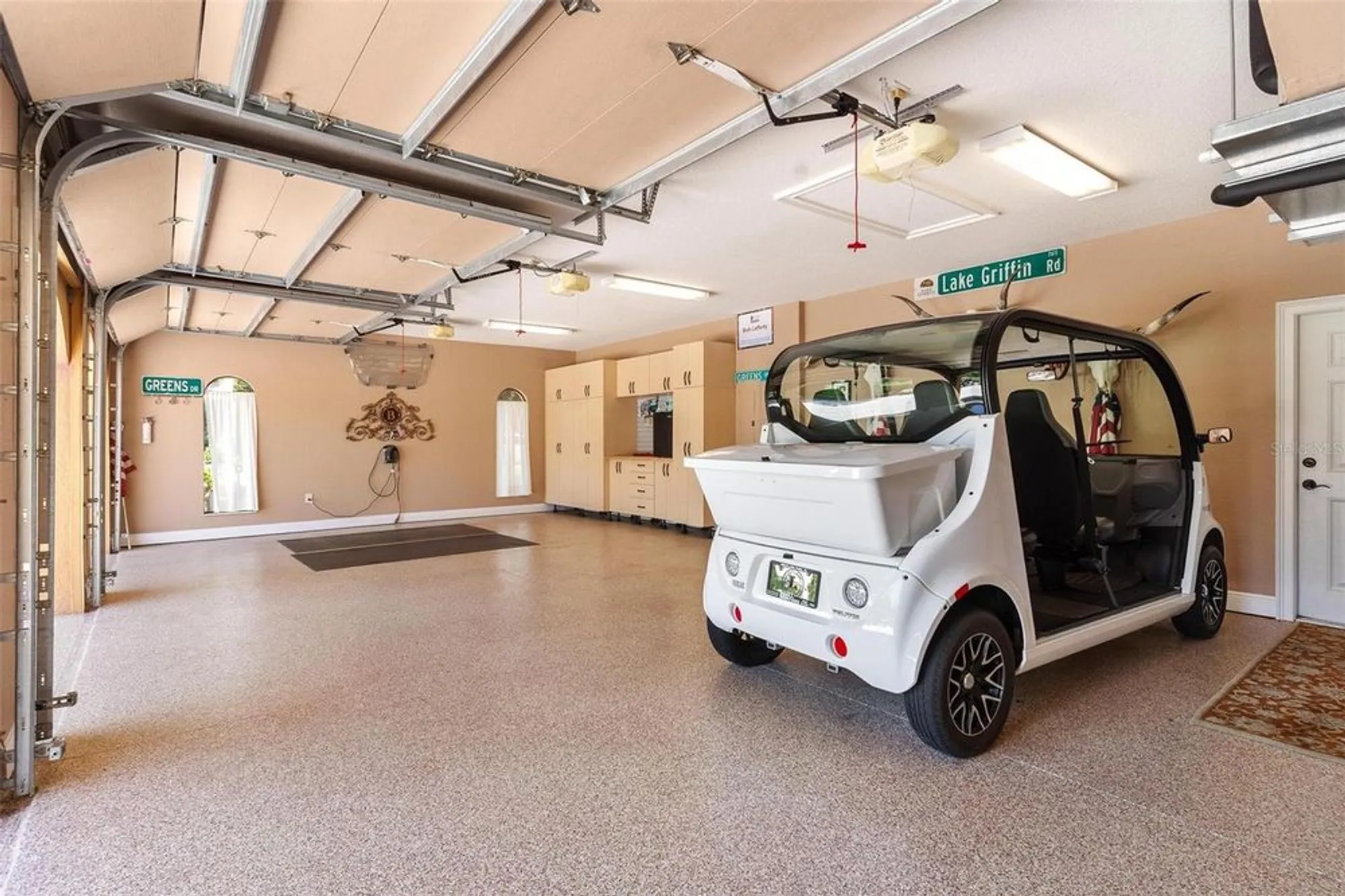 Property Slideshow image 77 of 82 | 5235 greens dr, Lady Lake, FL, 32159