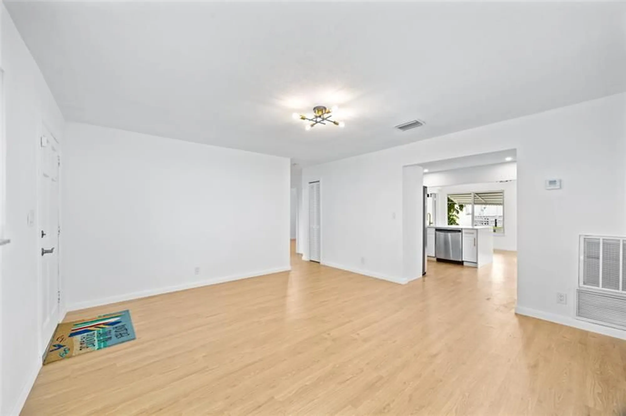 Property Slideshow image 4 of 34 | 2920 nw 2nd ave, Pompano Beach, FL, 33064