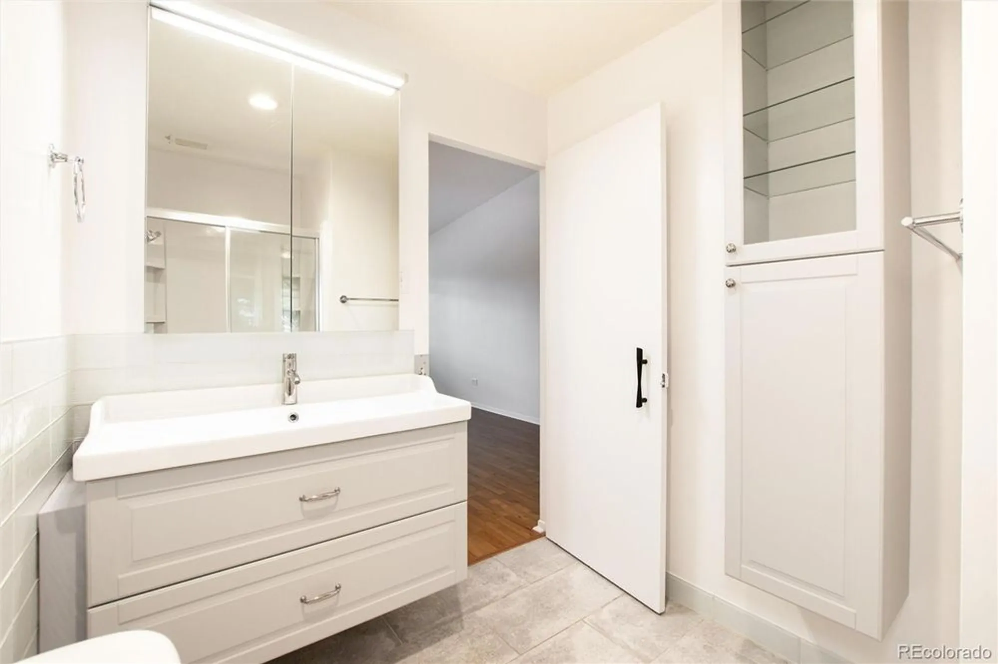 Property Slideshow image 18 of 24 | 9380 e center ave apt 3d, Denver, CO, 80247