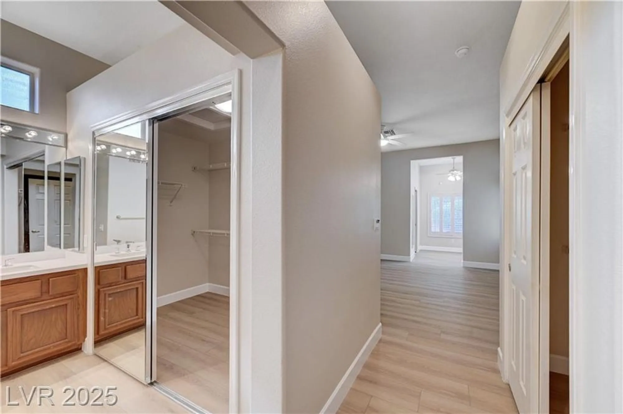 Property Slideshow image 38 of 77 | 2801 byron dr, Las Vegas, NV, 89134