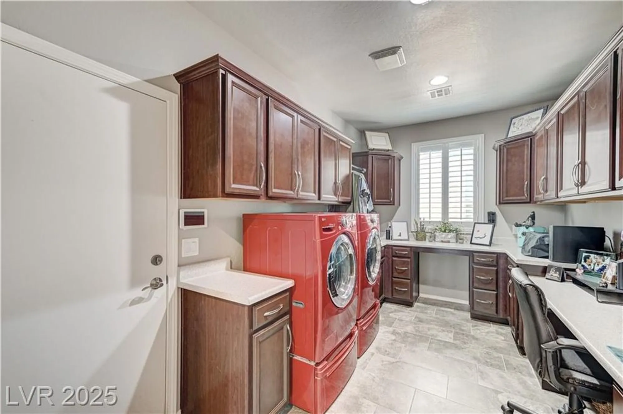 Property Slideshow image 16 of 22 | 3605 greenbriar bluff ave, North Las Vegas, NV, 89081