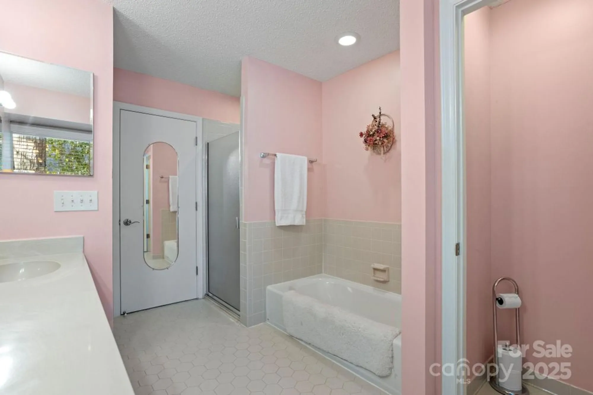 Property Slideshow image 18 of 32 | 128 forest view dr, Flat Rock, NC, 28731