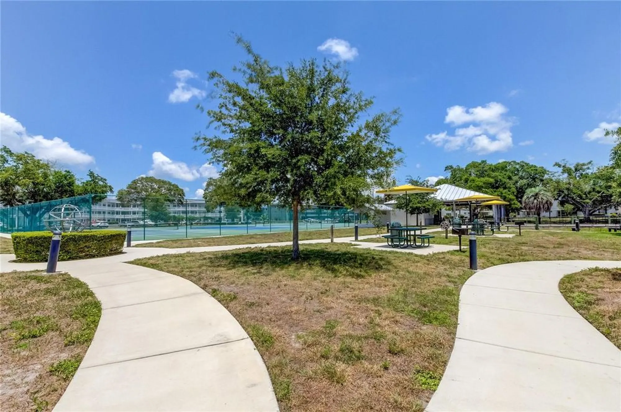 Property Slideshow image 48 of 66 | 2170 americus blvd 64, Clearwater, FL, 33763