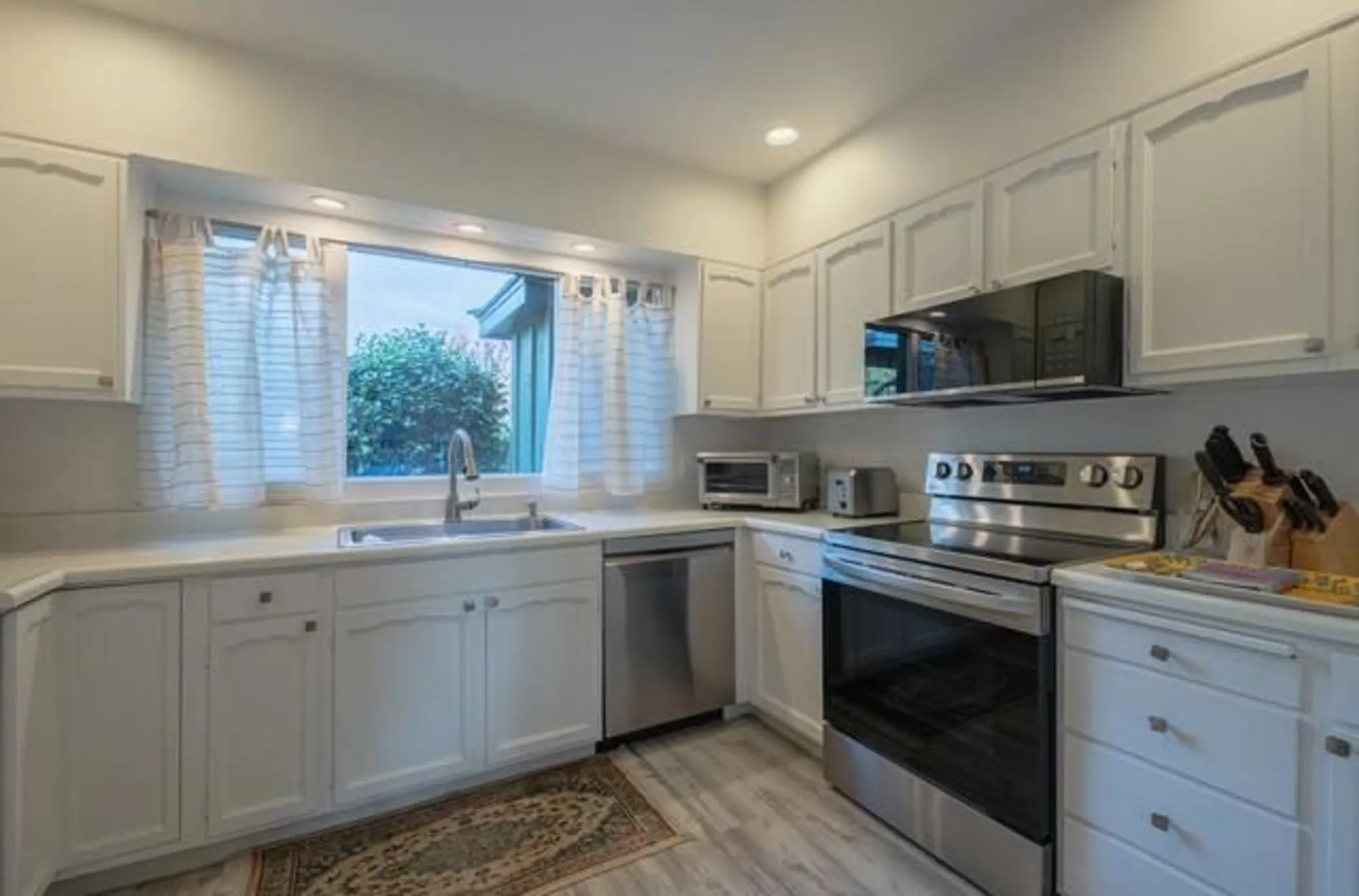 Property Slideshow image 9 of 29 | 120 del mesa carmel, Carmel, CA, 93923