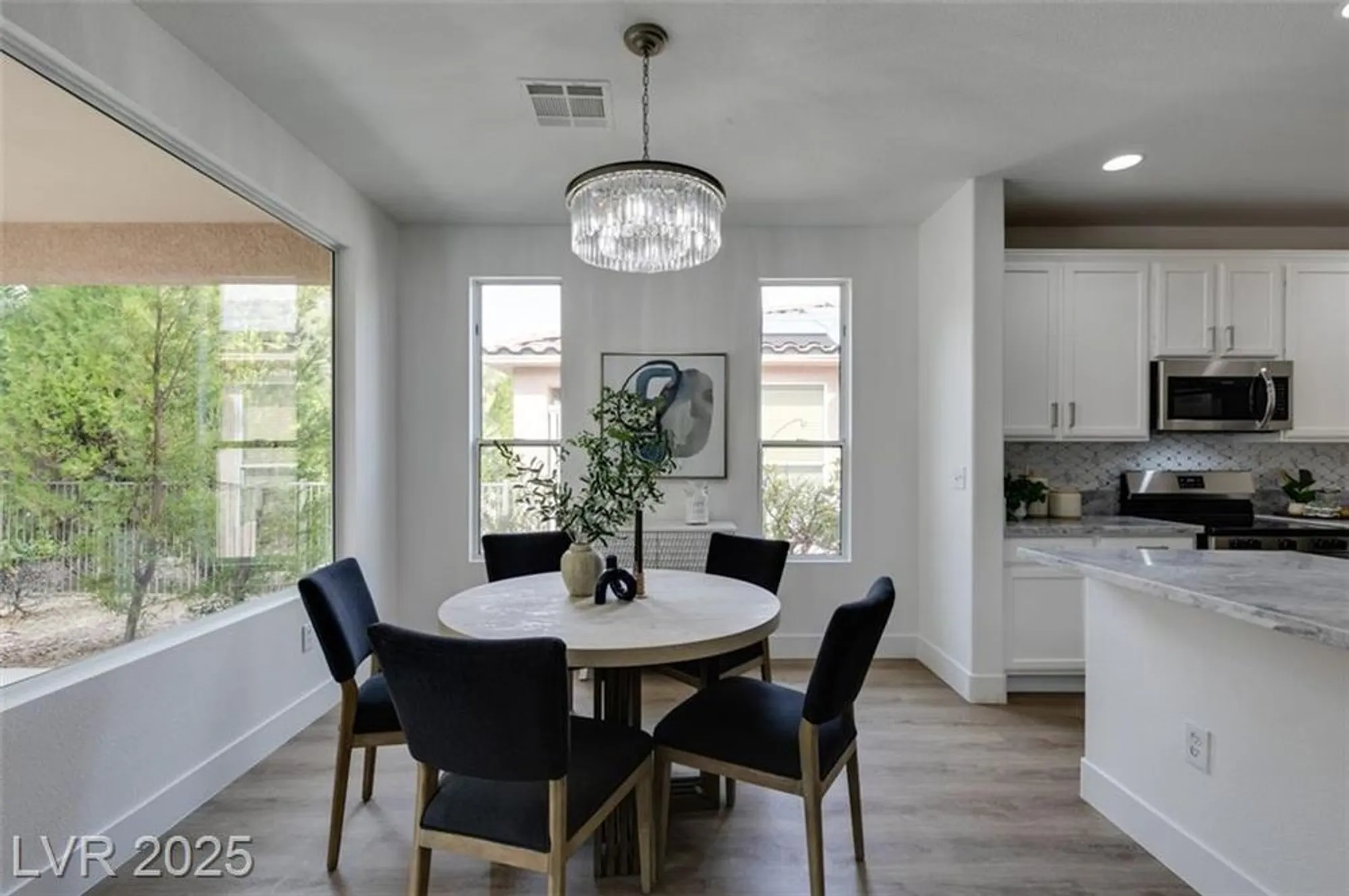 Property Slideshow image 9 of 46 | 5029 alfingo st, Las Vegas, NV, 89135