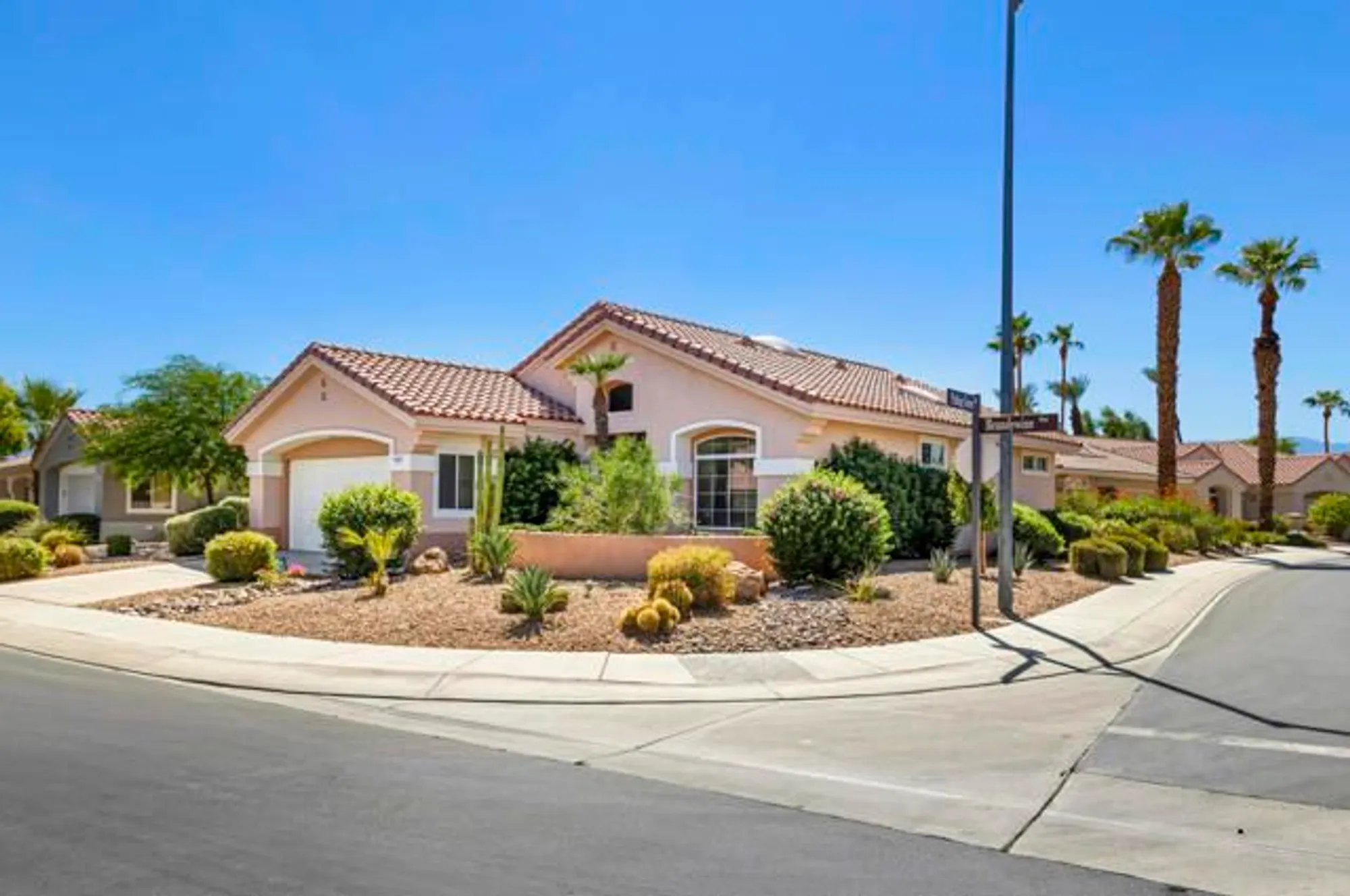 Property Slideshow image 1 of 39 | 38781 brandywine ave, Palm Desert, CA, 92211
