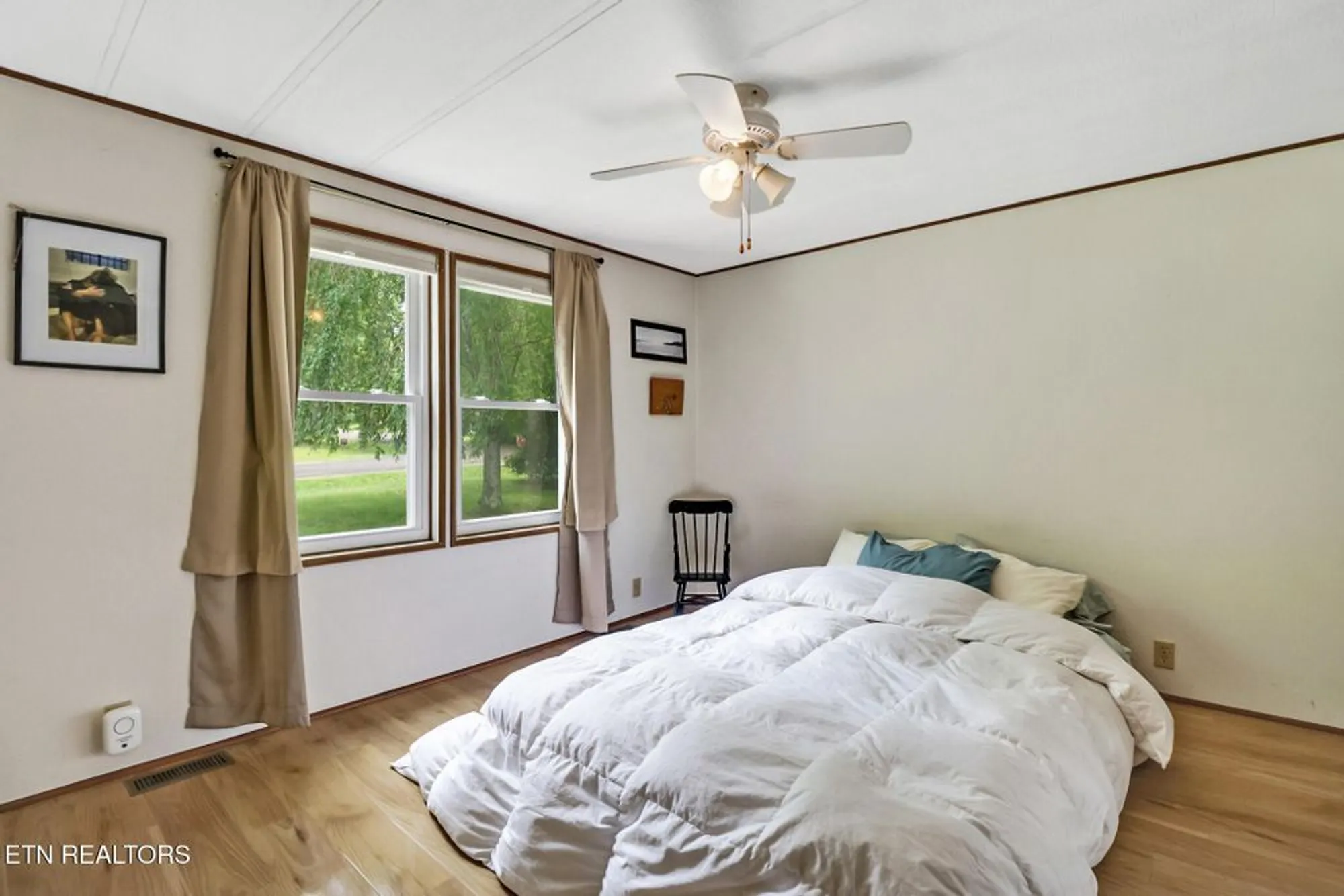 Property Slideshow image 6 of 28 | 20 robin hood ln, Crossville, TN, 38558