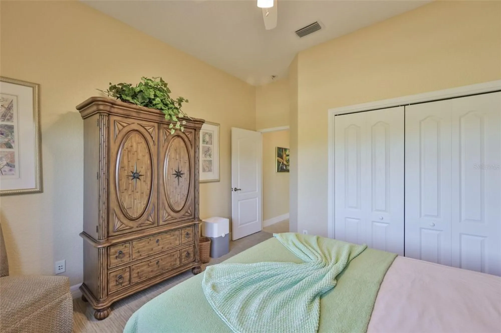 Property Slideshow image 28 of 48 | 327 noble faire dr, Sun City Center, FL, 33573