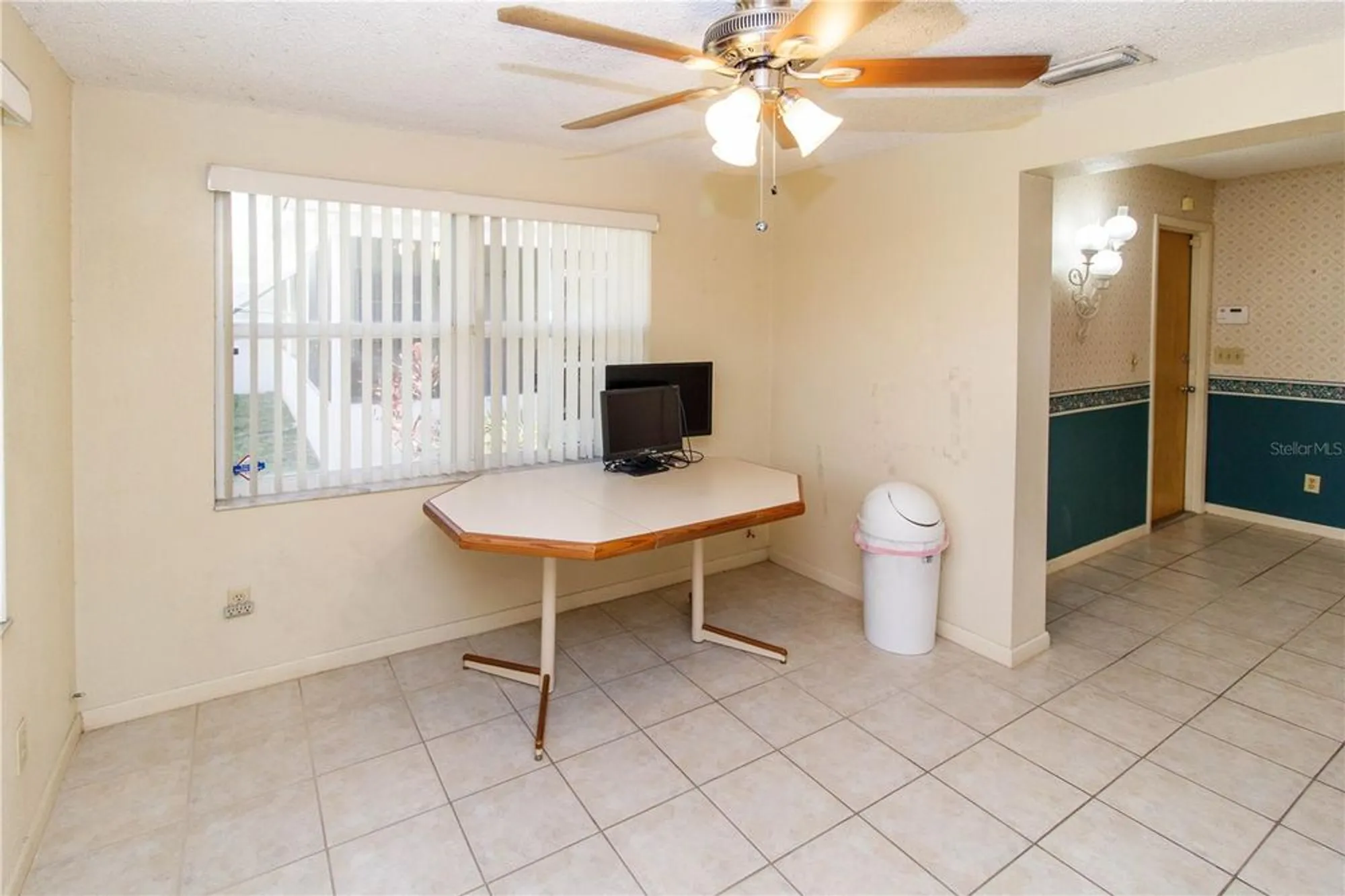 Property Slideshow image 25 of 52 | 10139 44th way n # 10139, Pinellas Park, FL, 33782