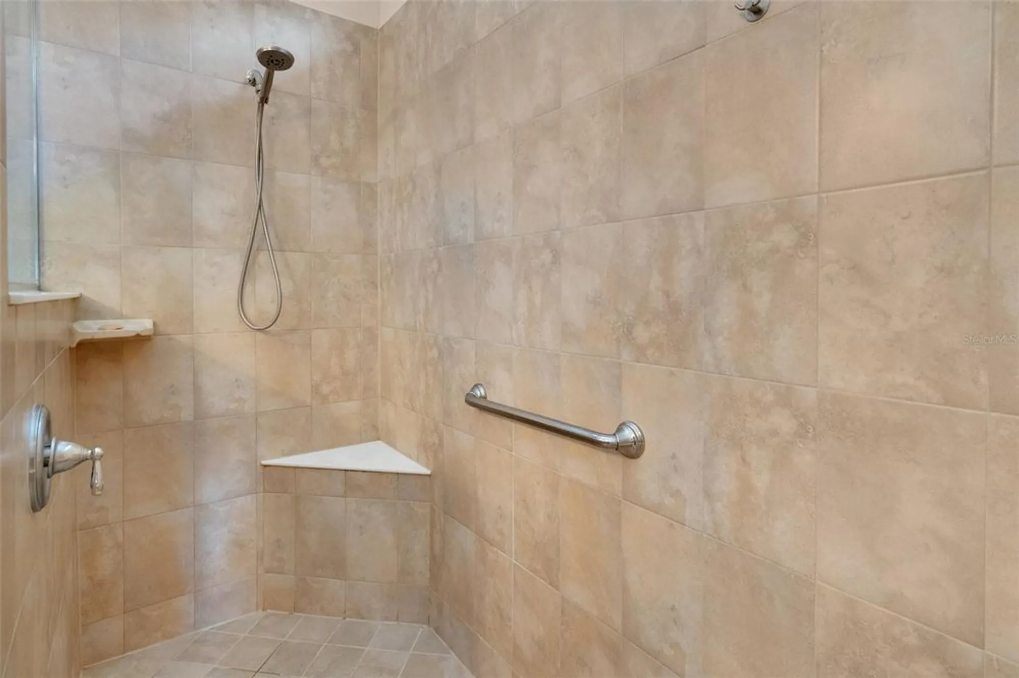 Property Slideshow image 28 of 69 | 164 montoro ln, Davenport, FL, 33837