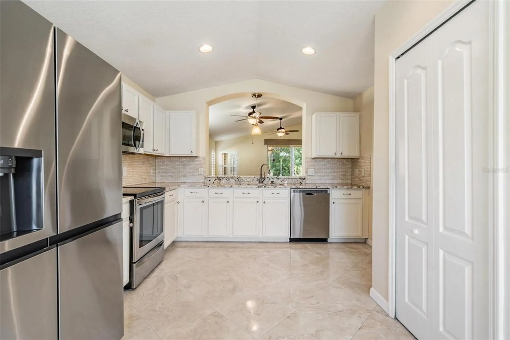 Property Slideshow image 5 of 49 | 1143 dustan pl, Trinity, FL, 34655