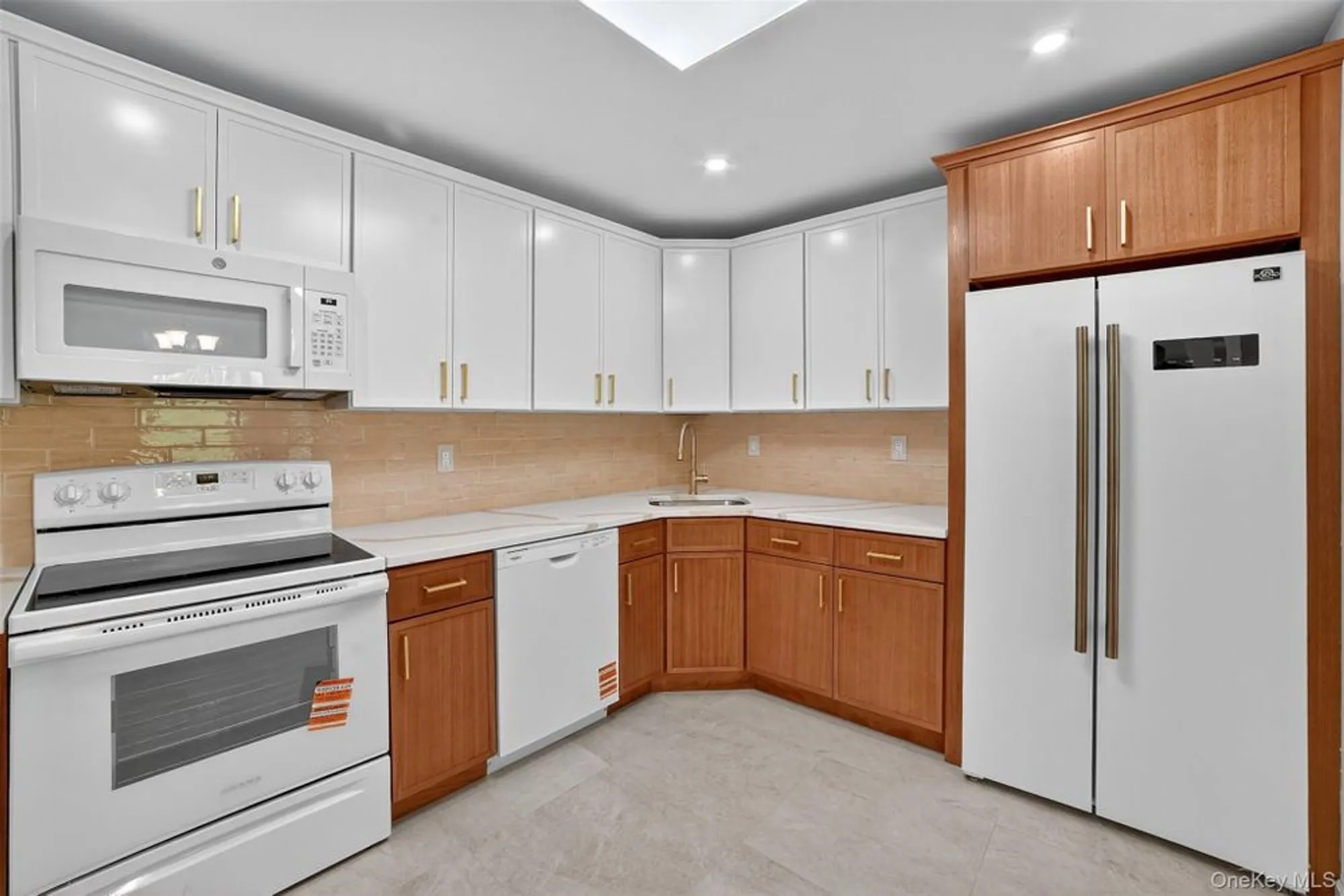 Property Slideshow image 14 of 40 | 159 carriage ct c, Yorktown Heights, NY, 10598