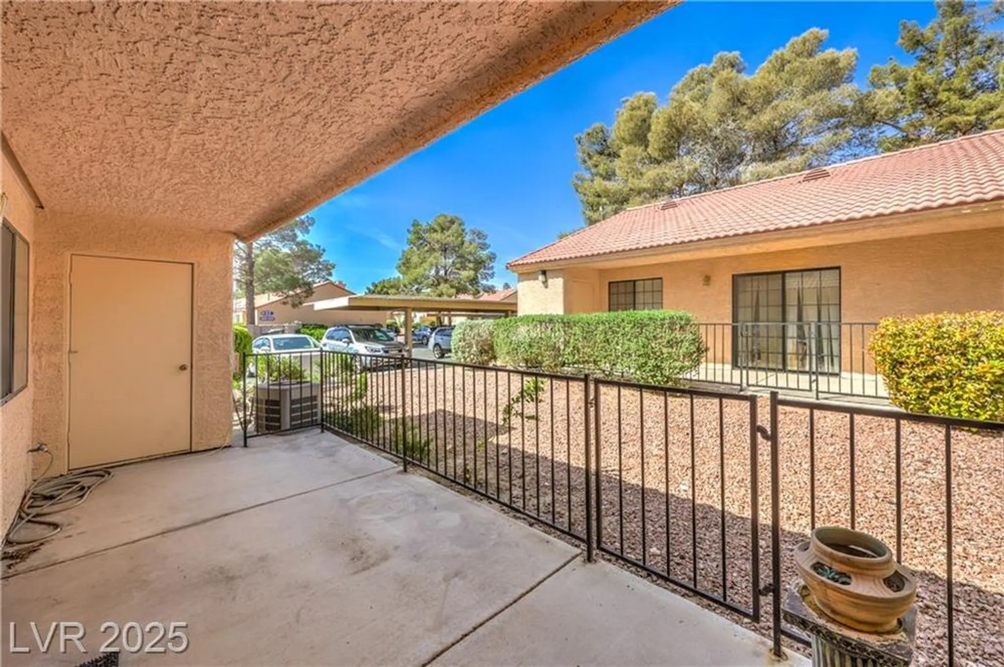 Property Slideshow image 20 of 26 | 2851 s valley view blvd unit 1075, Las Vegas, NV, 89102