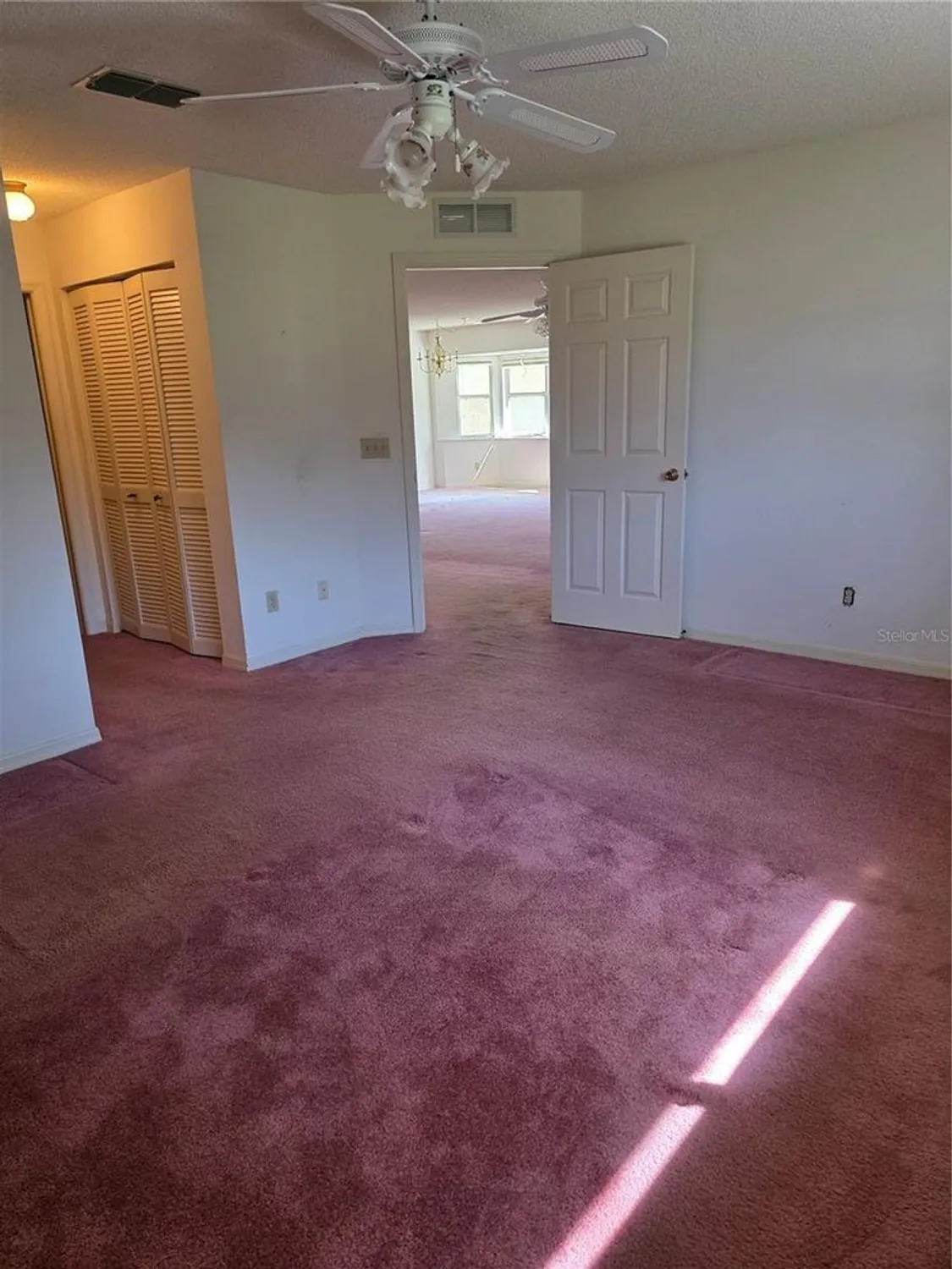 Property Slideshow image 7 of 21 | 9012 sw 91st cir, Ocala, FL, 34481