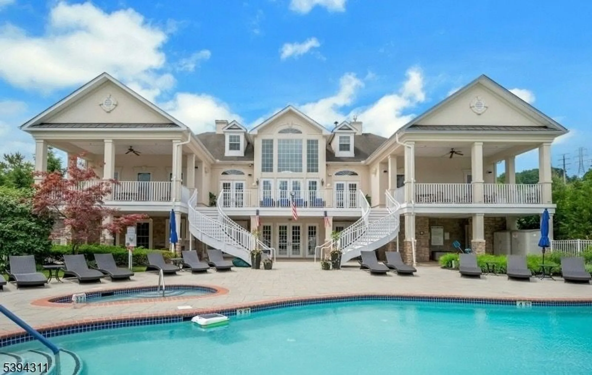 Property Slideshow image 28 of 38 | 806 holly ln, Cedar Grove, NJ, 07009