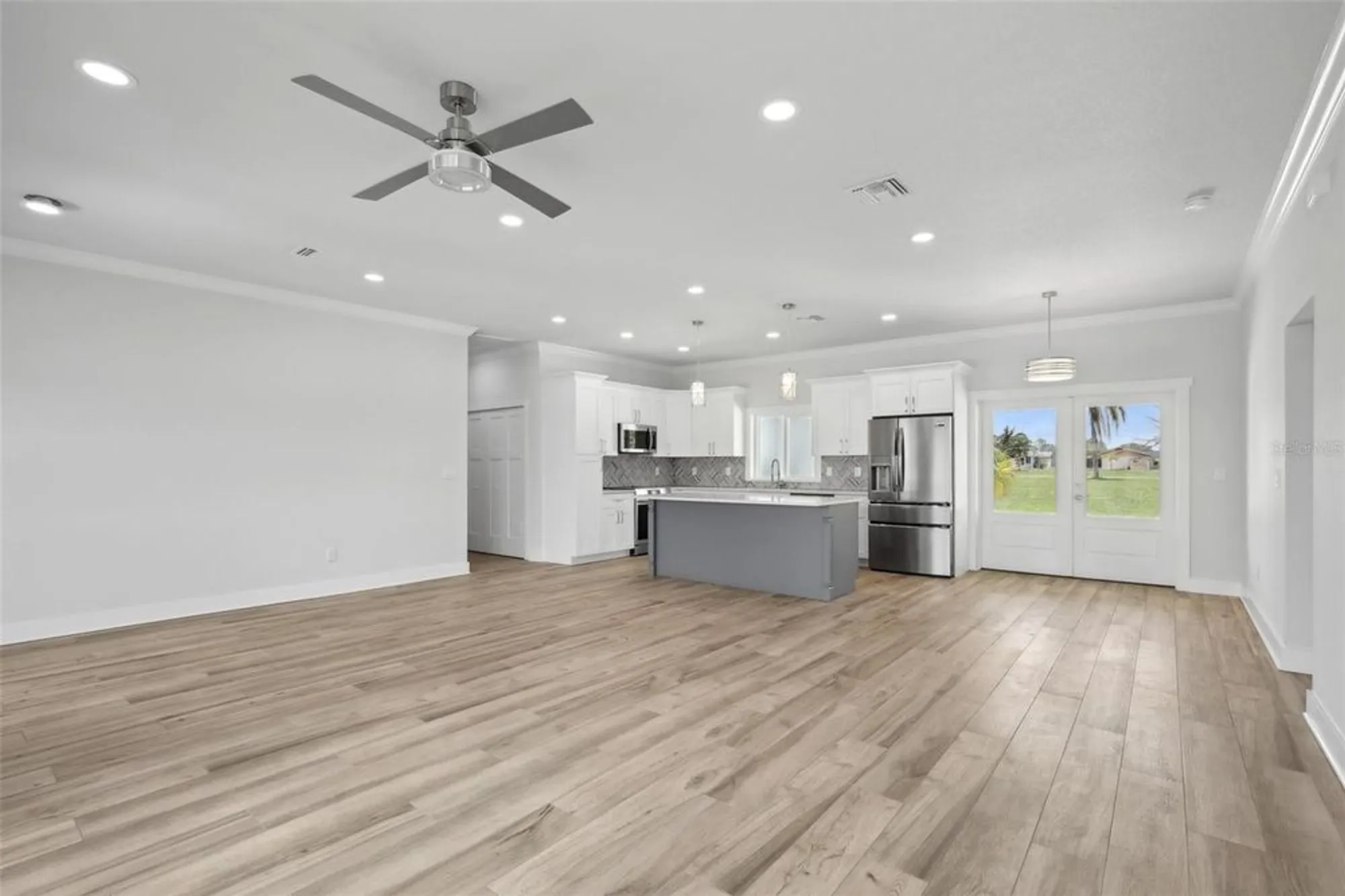 Property Slideshow image 8 of 32 | 718 desert hills way, Sun City Center, FL, 33573