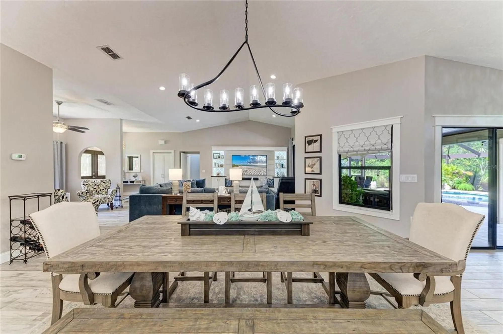 Property Slideshow image 20 of 69 | 8416 palm lakes ct, Sarasota, FL, 34243