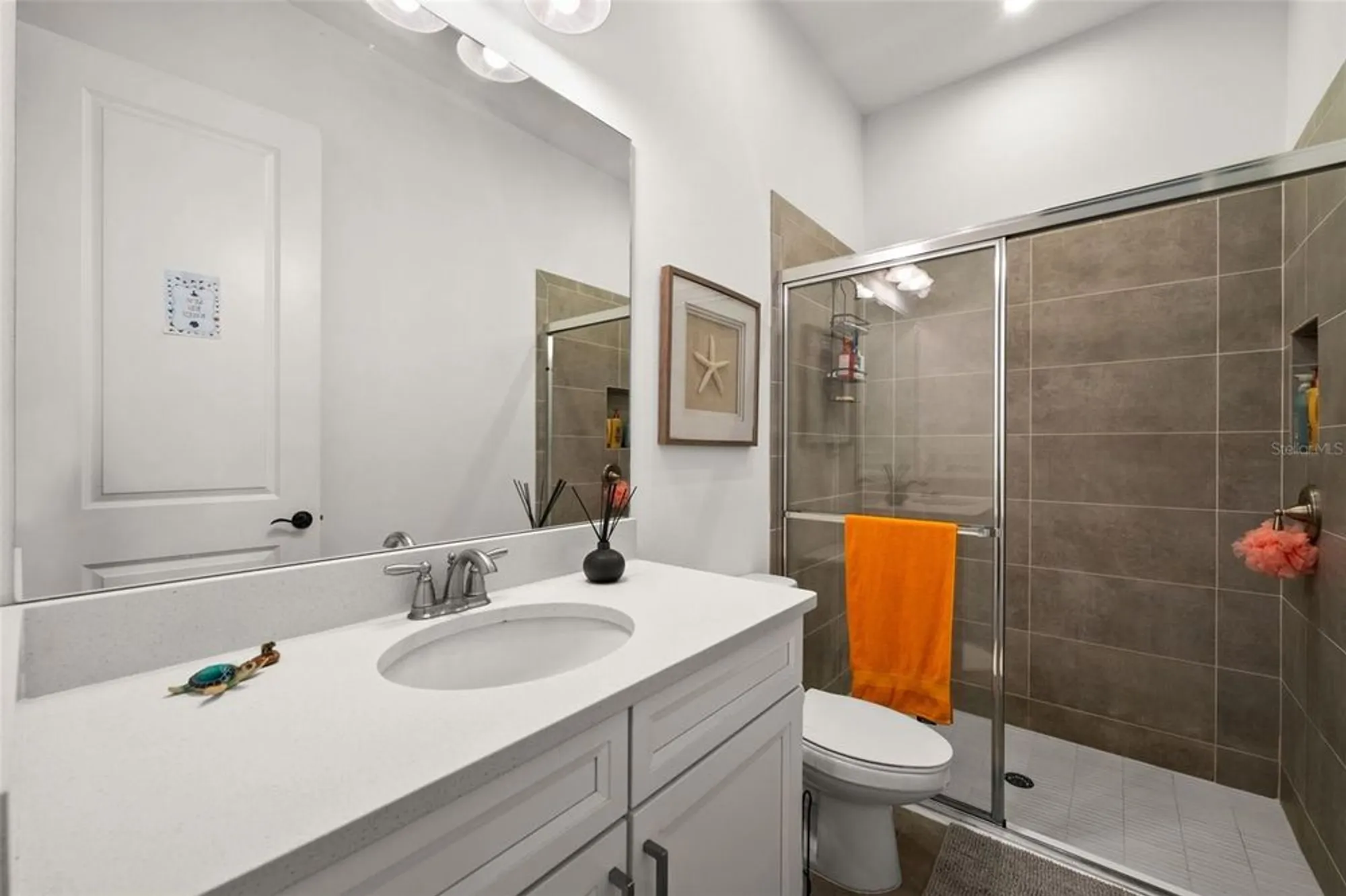 Property Slideshow image 22 of 50 | 6266 mesa gln, Bradenton, FL, 34203