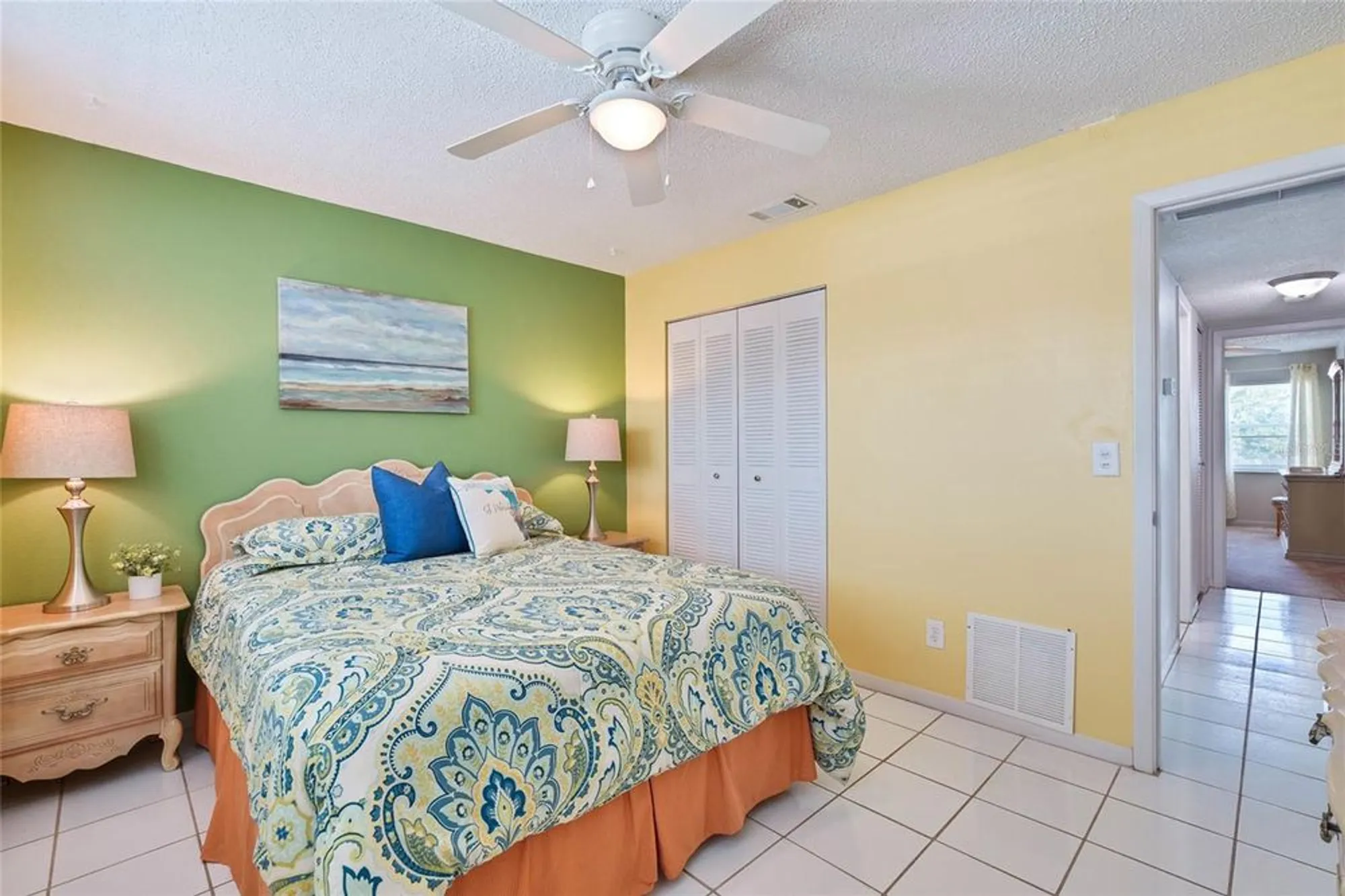 Property Slideshow image 14 of 20 | 5356 81st st n apt 26, Saint Petersburg, FL, 33709