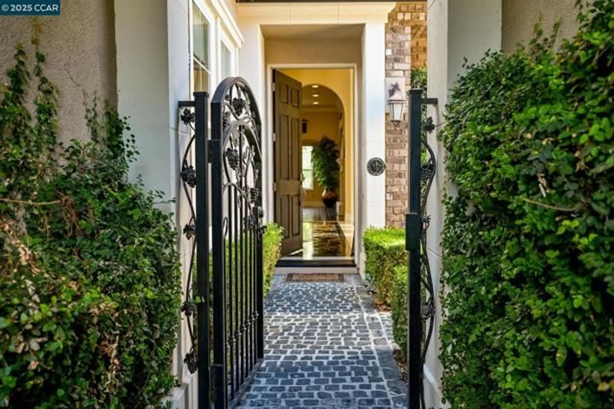 Property Slideshow image 5 of 60 | 1151 saint julien st, Brentwood, CA, 94513