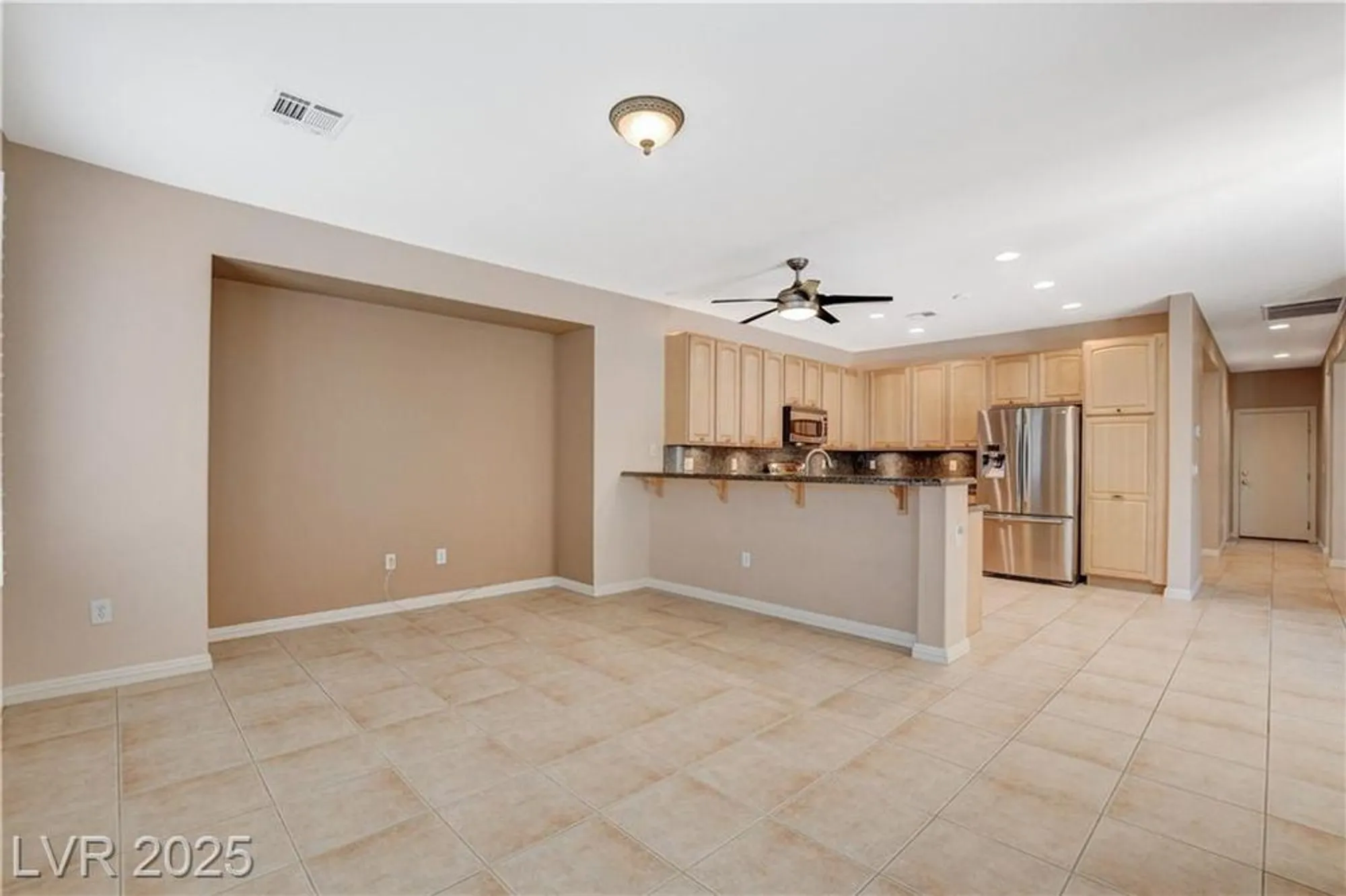 Property Slideshow image 18 of 83 | 10255 riva de angelo ave, Las Vegas, NV, 89135
