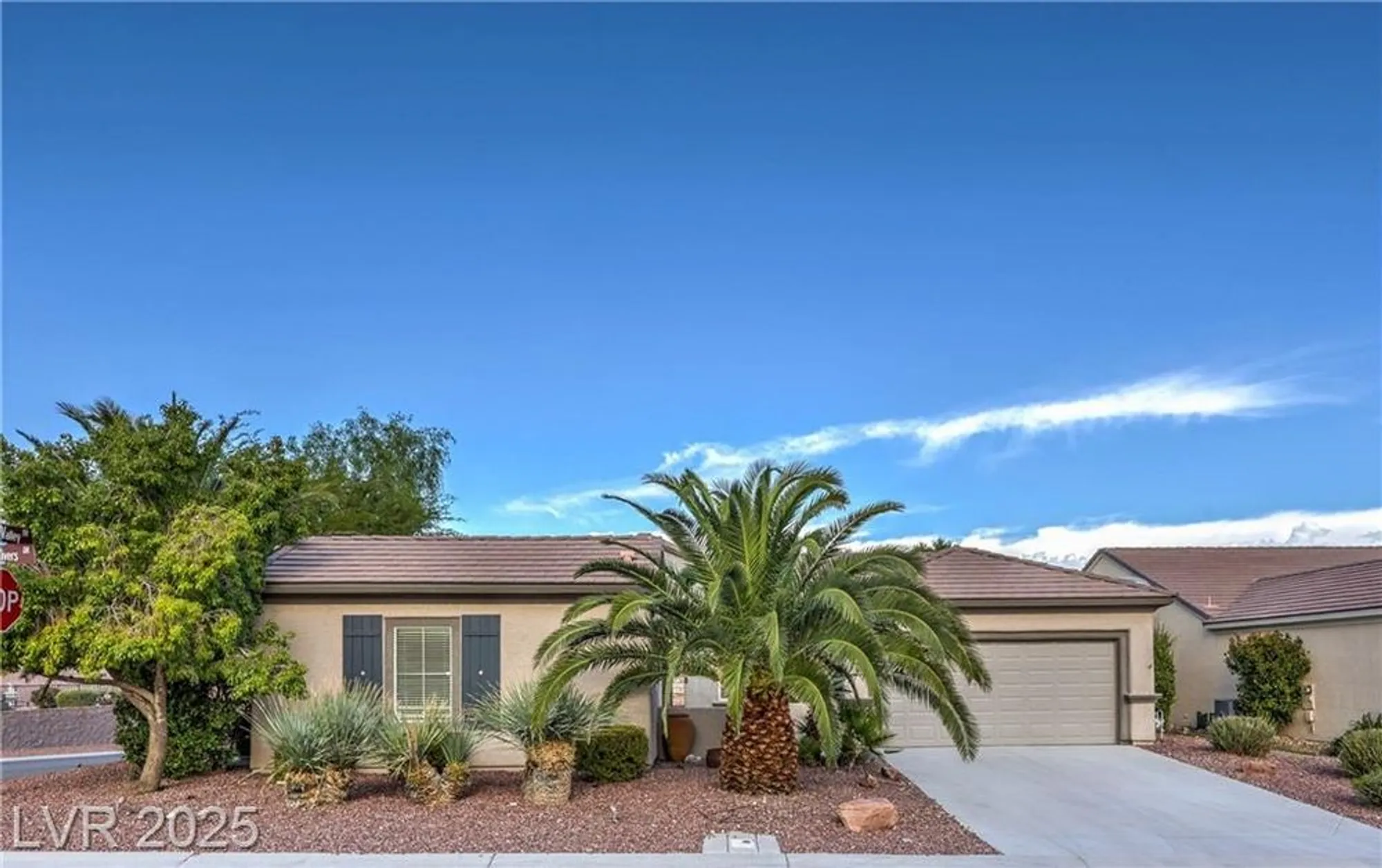 Property Slideshow image 1 of 52 | 2175 waterton rivers dr, Henderson, NV, 89044